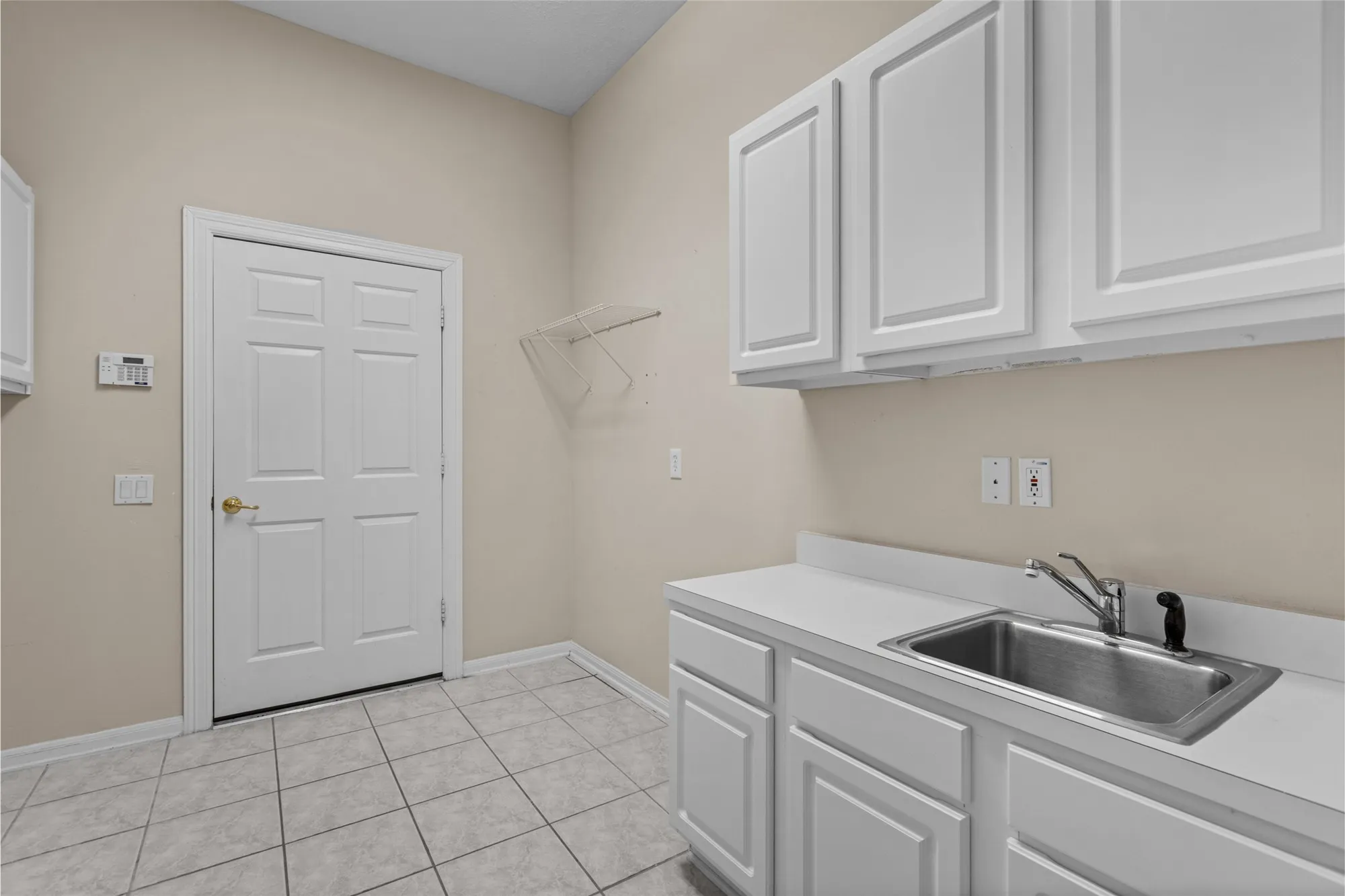 Property Slideshow image 22 of 31 | 83 robindale cir, Conroe, TX, 77384