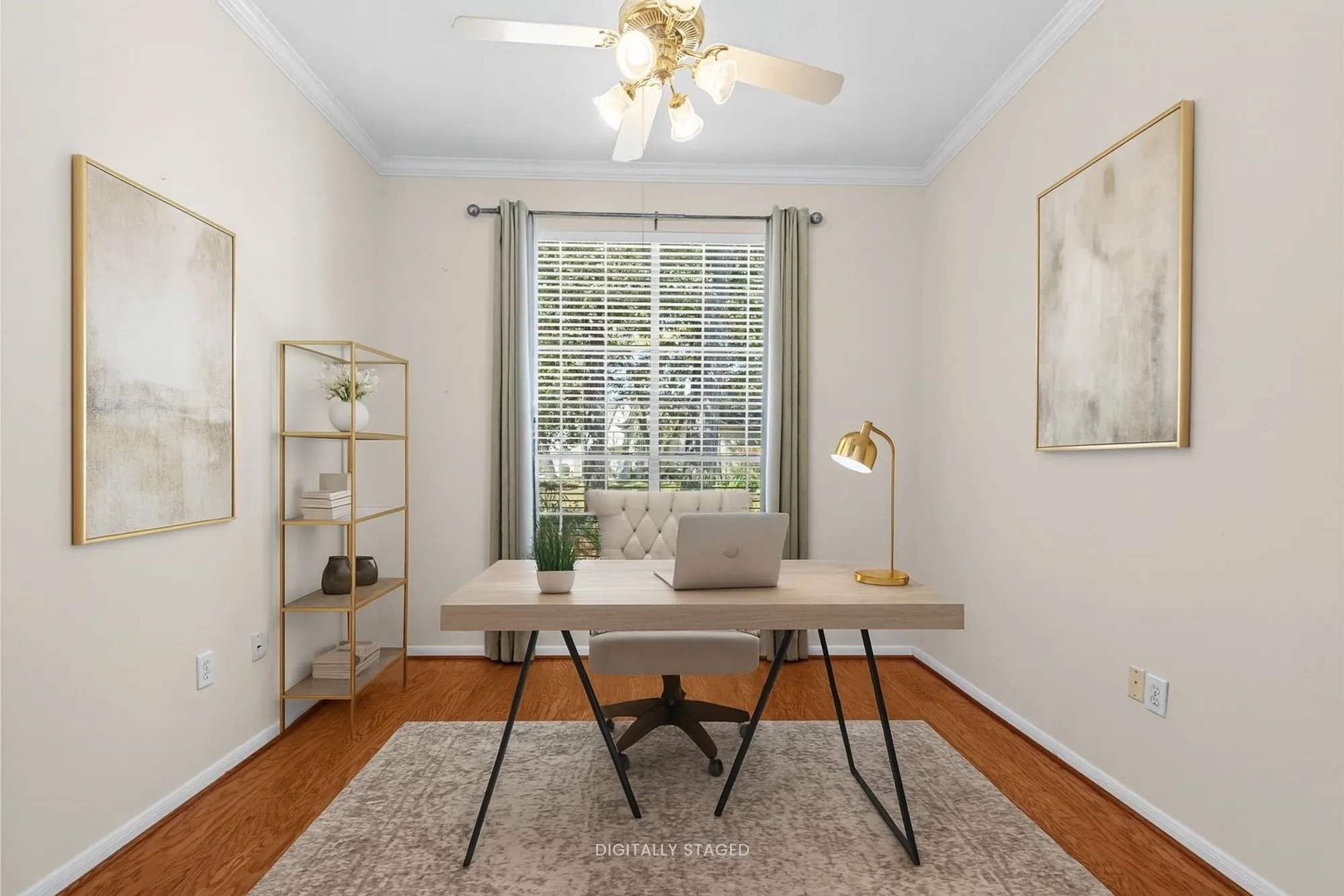 Property Slideshow image 5 of 31 | 83 robindale cir, Conroe, TX, 77384