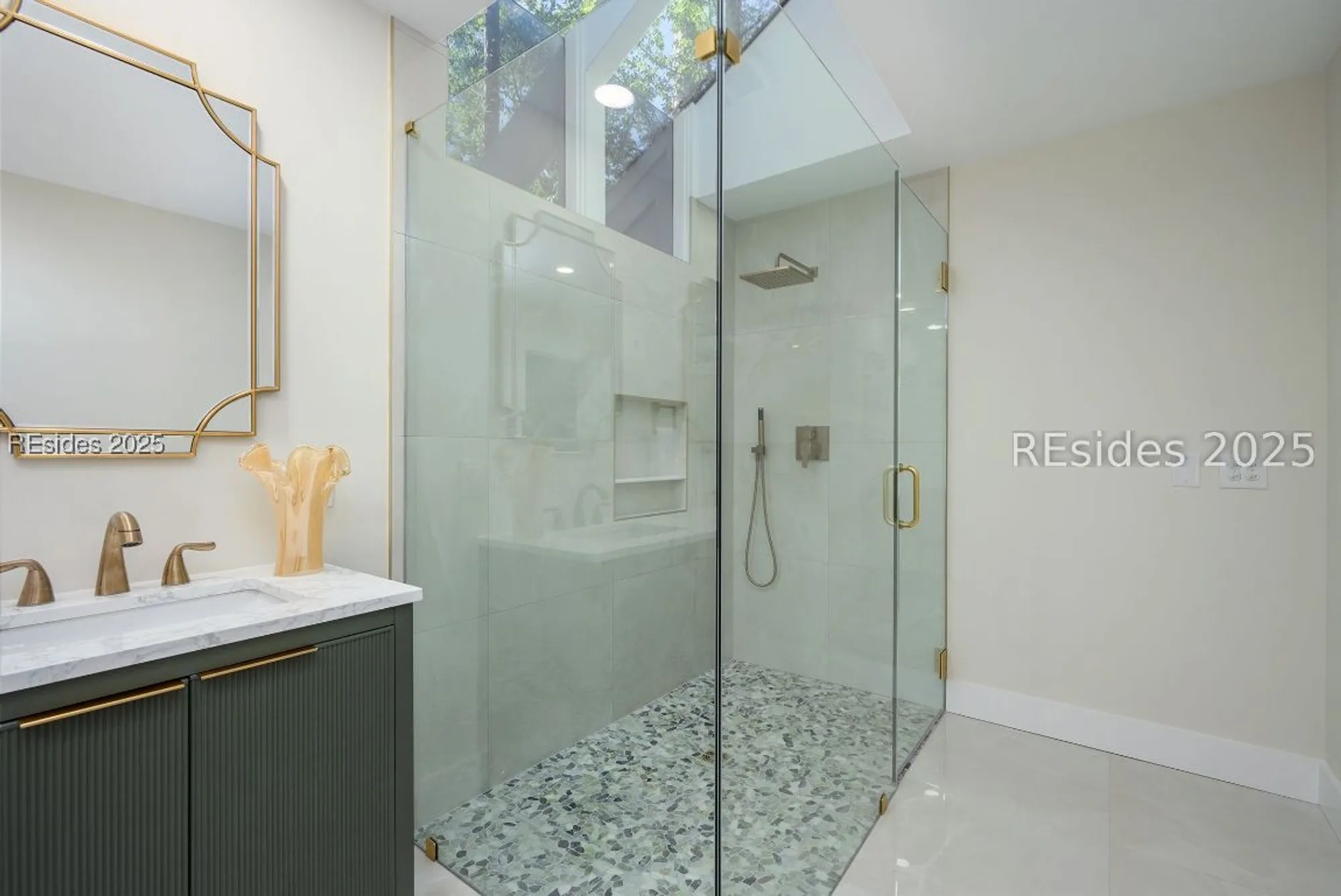 Property Slideshow image 31 of 36 | 7 whispering pines ct, Hilton Head Island, SC, 29926