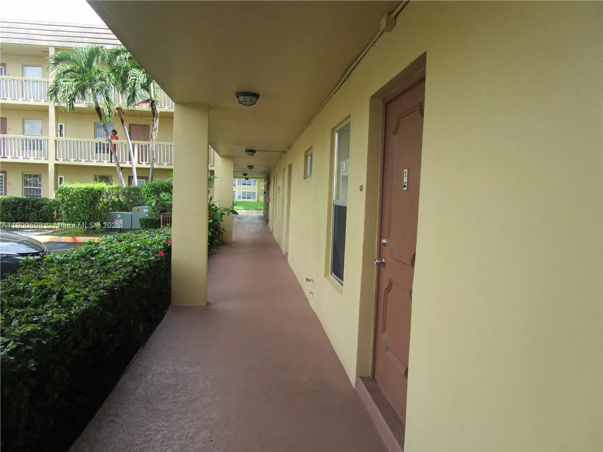 Property Slideshow image 15 of 26 | 5940 nw 64th ave 109, Tamarac, FL, 33319