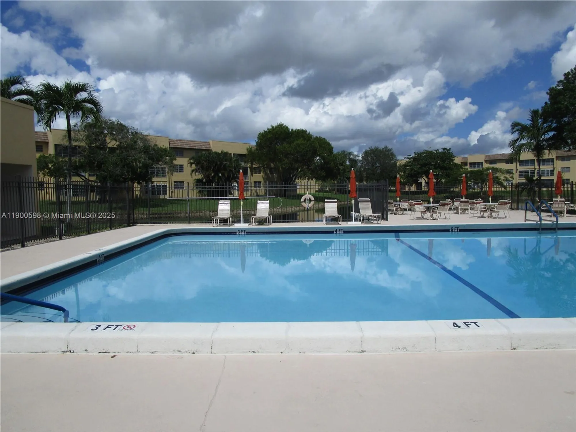 Property Slideshow image 10 of 26 | 5940 nw 64th ave 109, Tamarac, FL, 33319