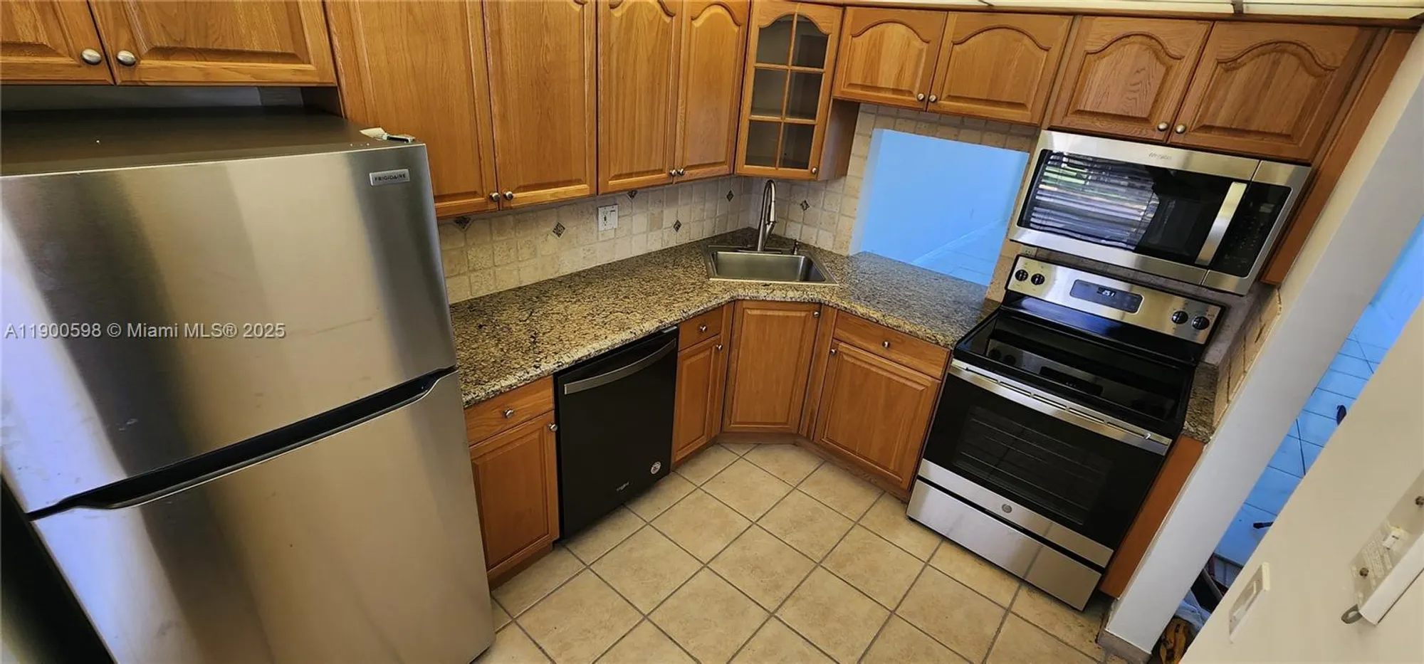 Property Slideshow image 22 of 26 | 5940 nw 64th ave 109, Tamarac, FL, 33319