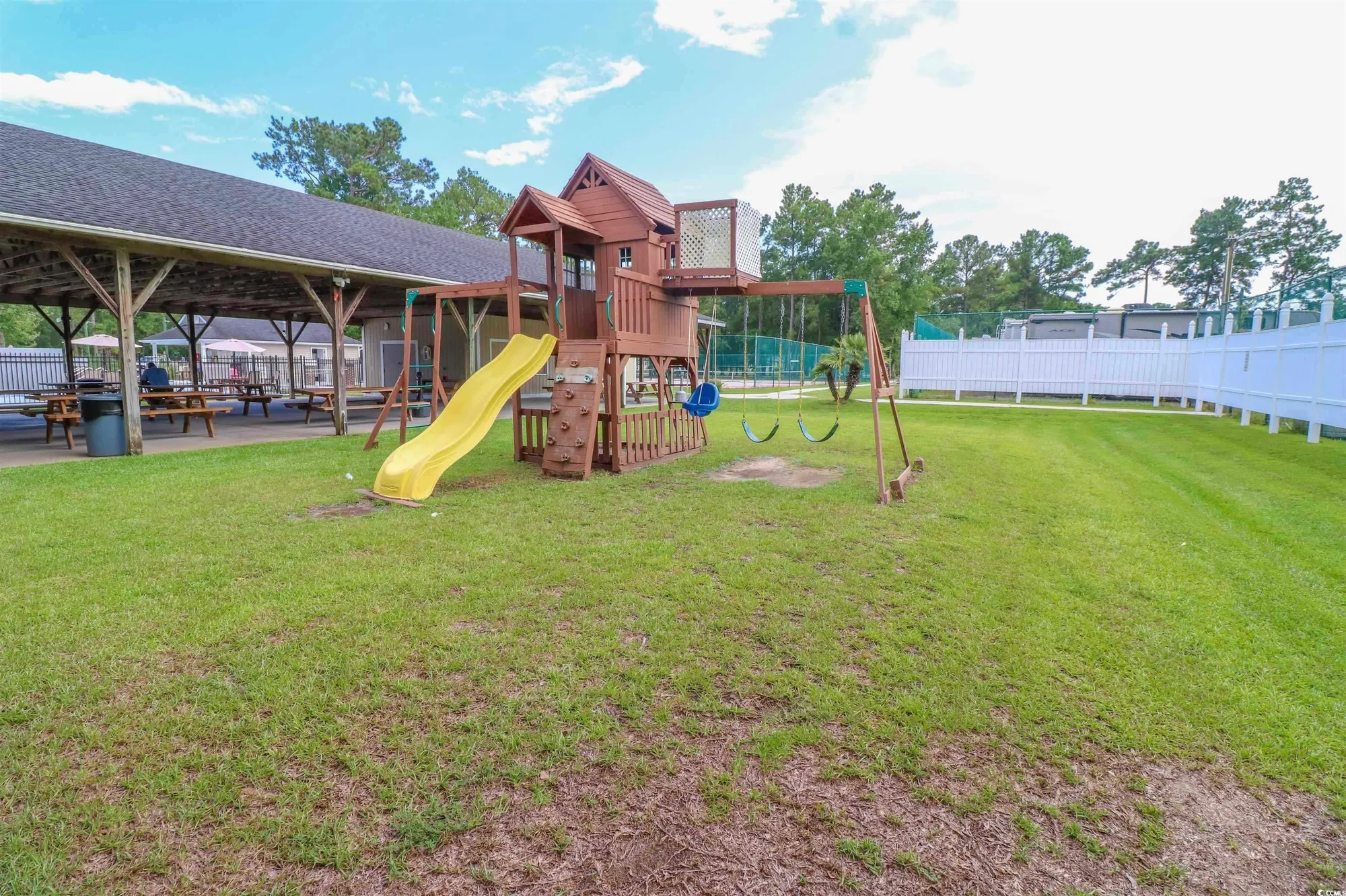 Property Slideshow image 27 of 28 | 6713 wisteria dr, Myrtle Beach, SC, 29588