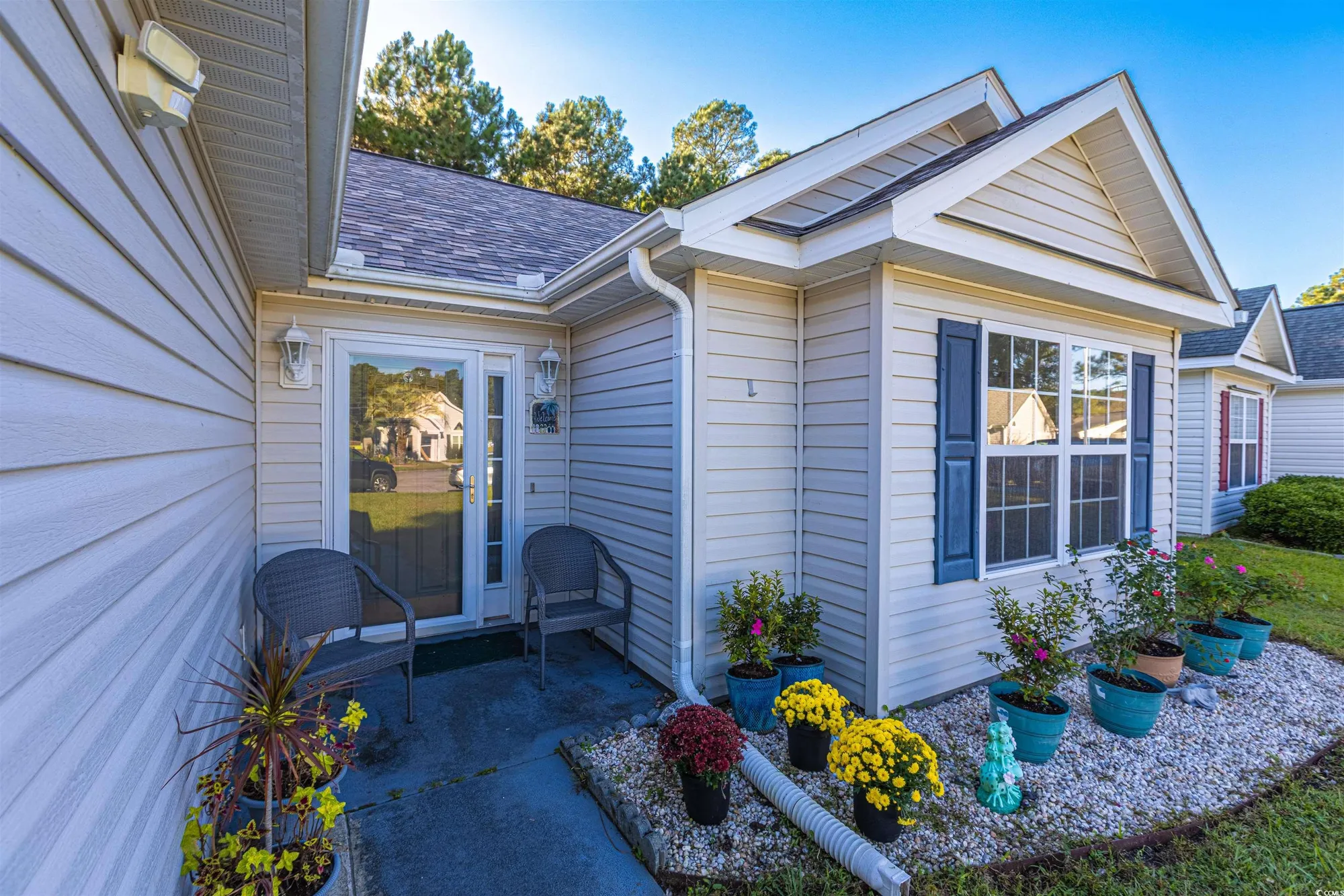 Property Slideshow image 2 of 28 | 6713 wisteria dr, Myrtle Beach, SC, 29588