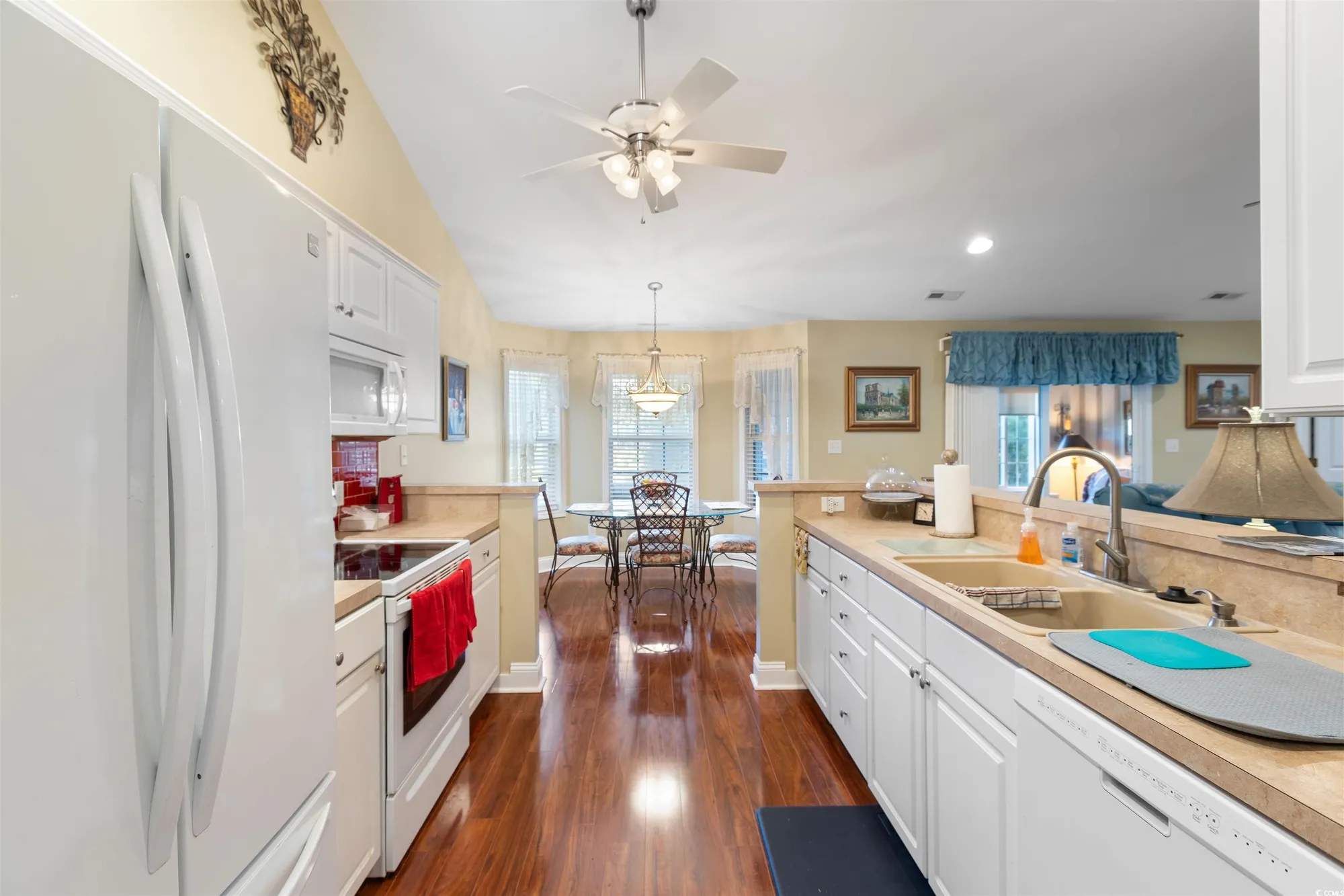 Property Slideshow image 7 of 28 | 6713 wisteria dr, Myrtle Beach, SC, 29588