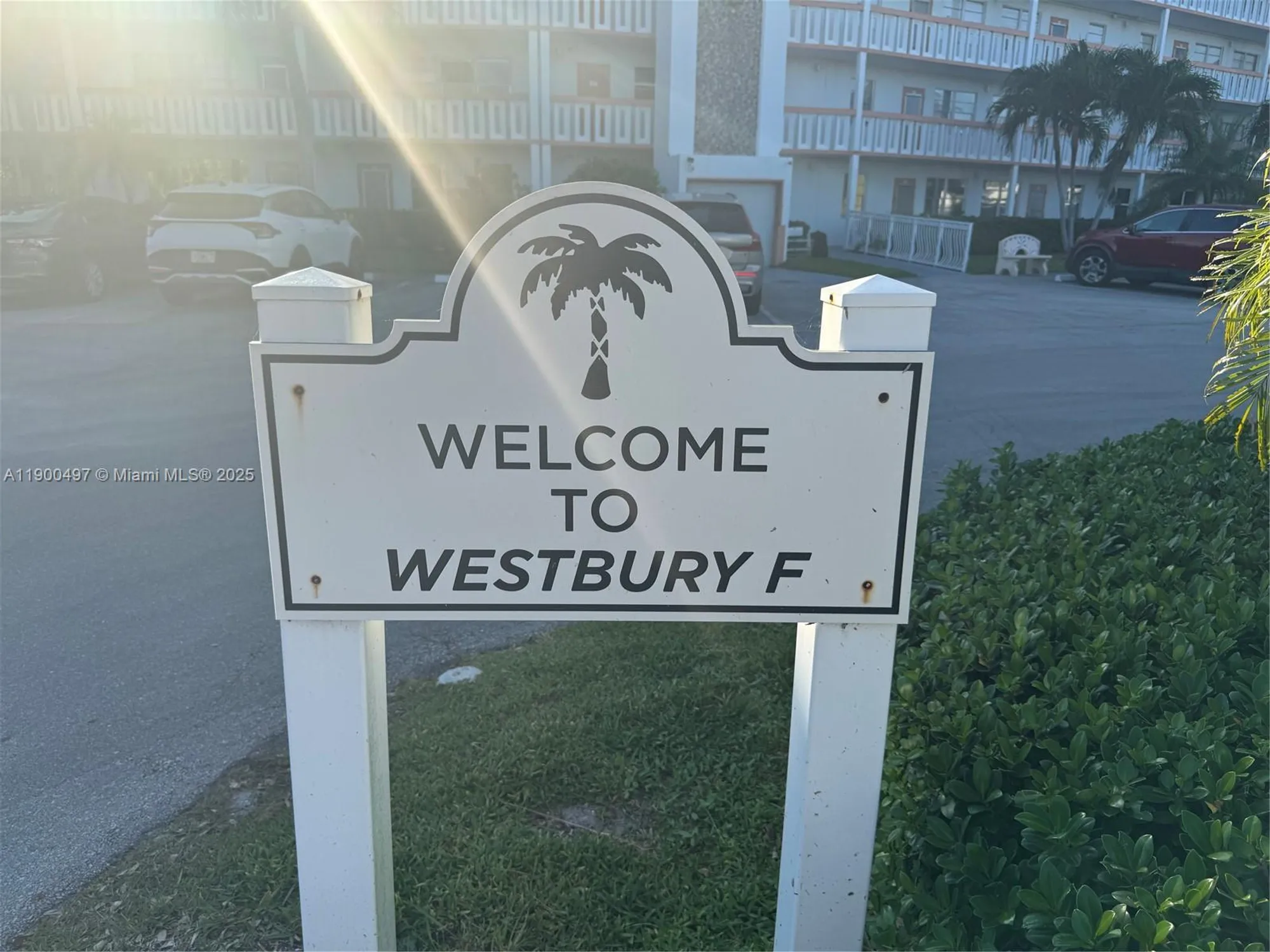 Property Slideshow image 2 of 20 | 1011 westbury f # 1011, Deerfield Beach, FL, 33442