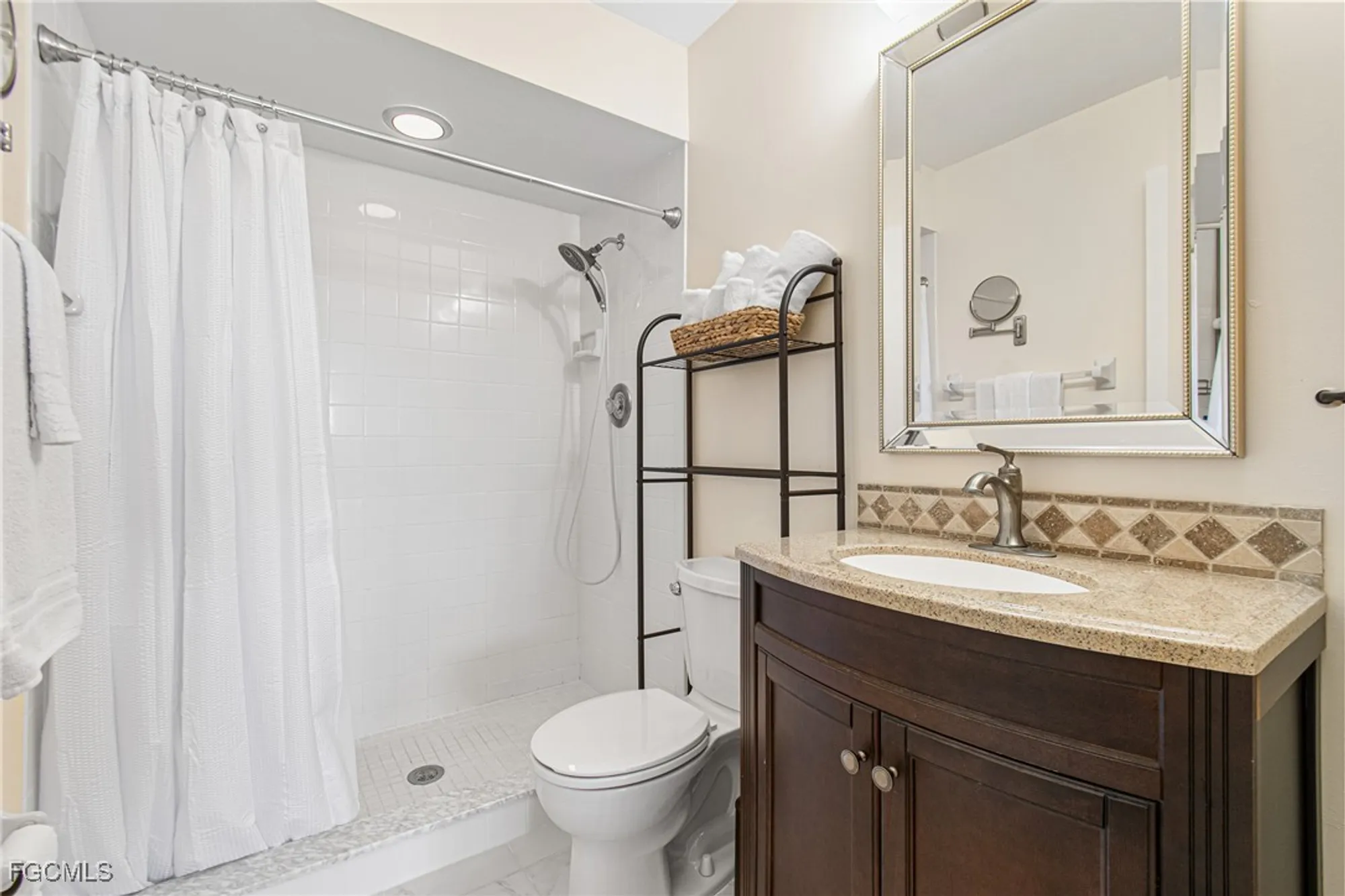 Property Slideshow image 22 of 42 | 13288 white marsh ln 3433, Fort Myers, FL, 33912