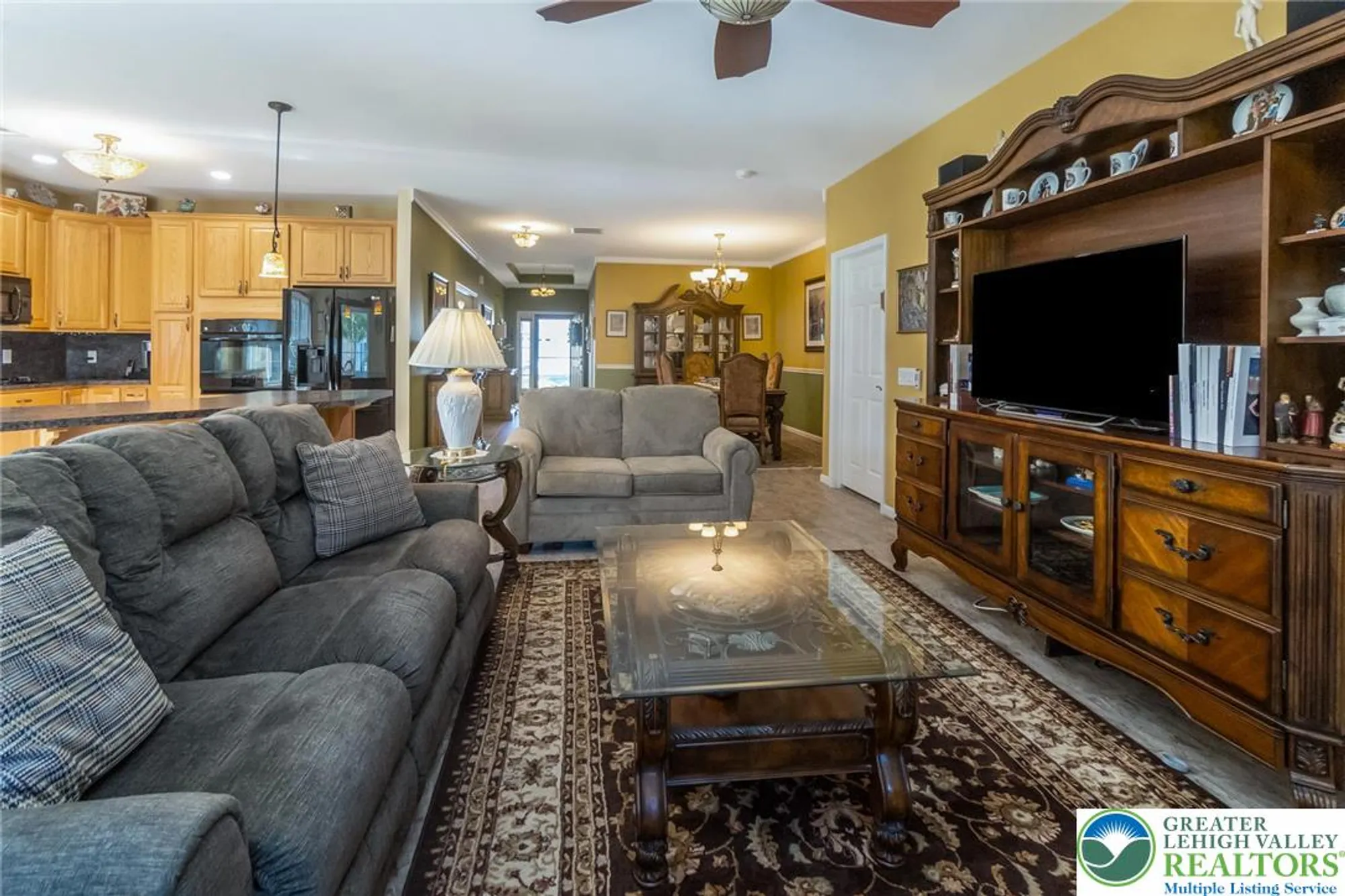 Property Slideshow image 17 of 41 | 6910 constitution dr, Bethlehem, PA, 18017