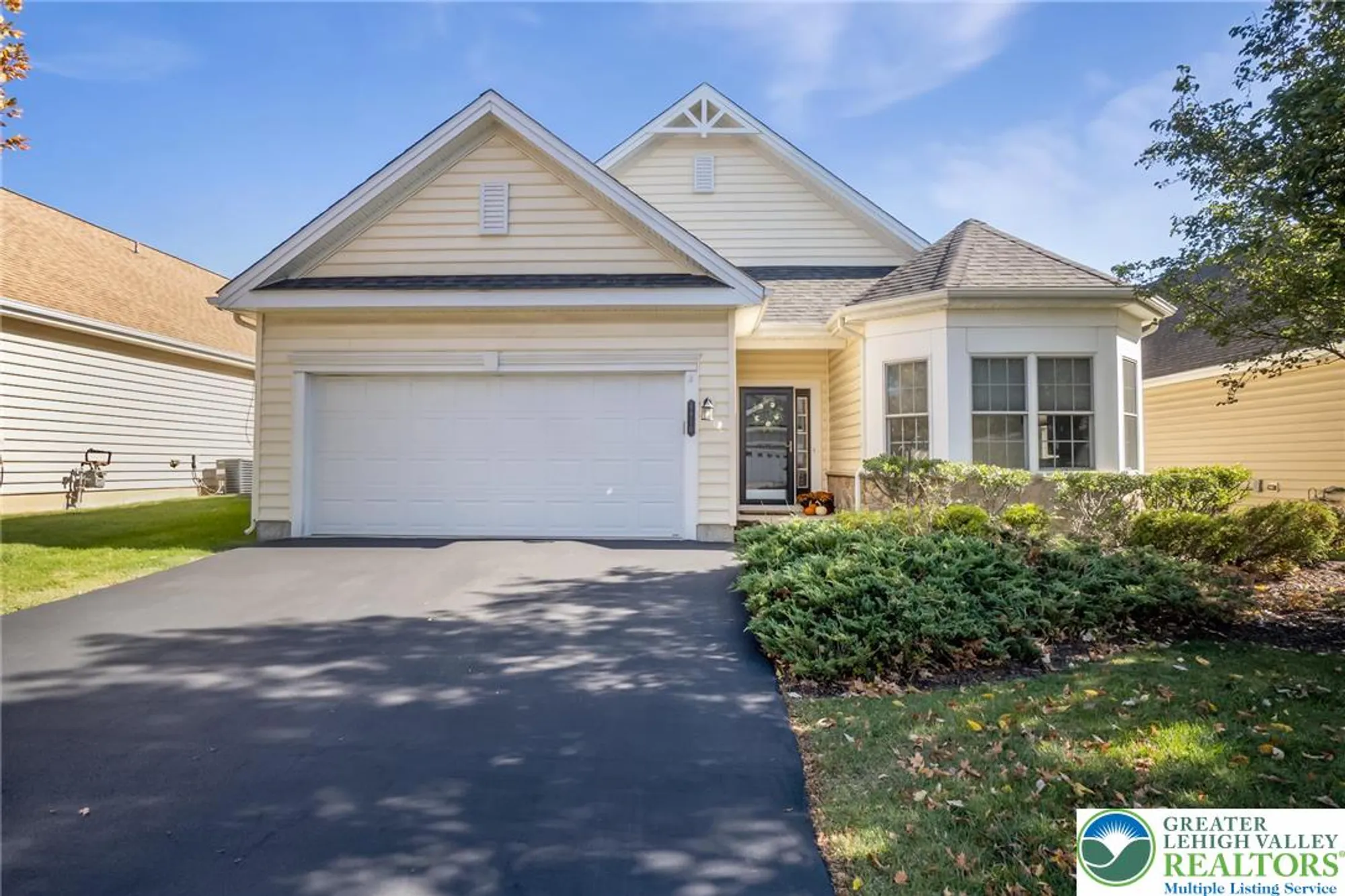 Property Slideshow image 2 of 41 | 6910 constitution dr, Bethlehem, PA, 18017