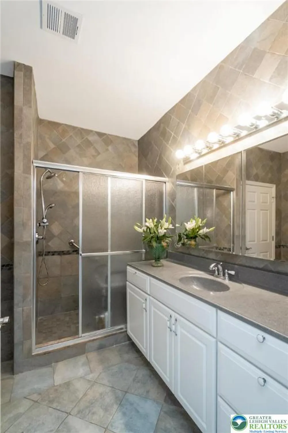 Property Slideshow image 32 of 41 | 6910 constitution dr, Bethlehem, PA, 18017
