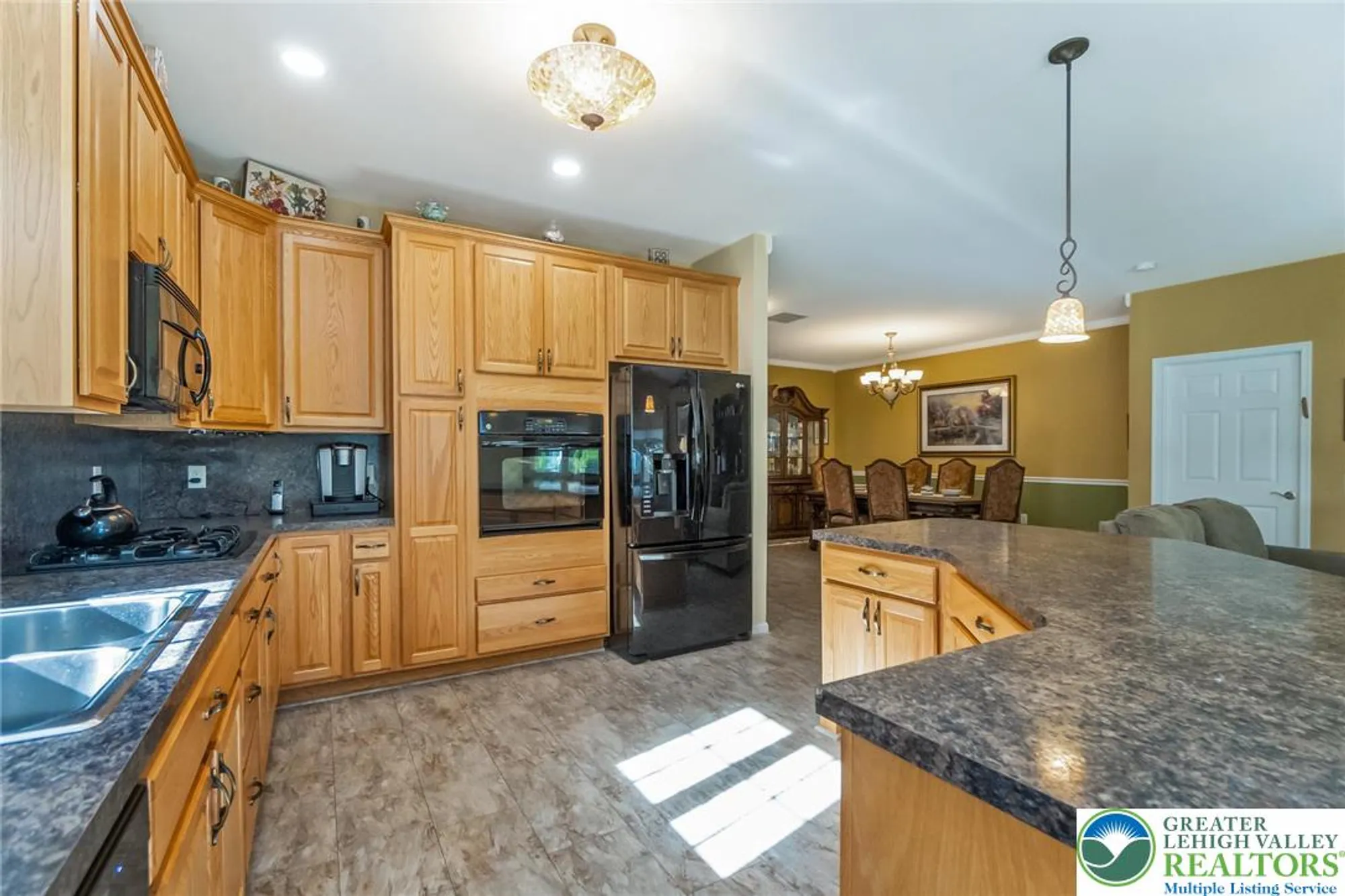 Property Slideshow image 9 of 41 | 6910 constitution dr, Bethlehem, PA, 18017