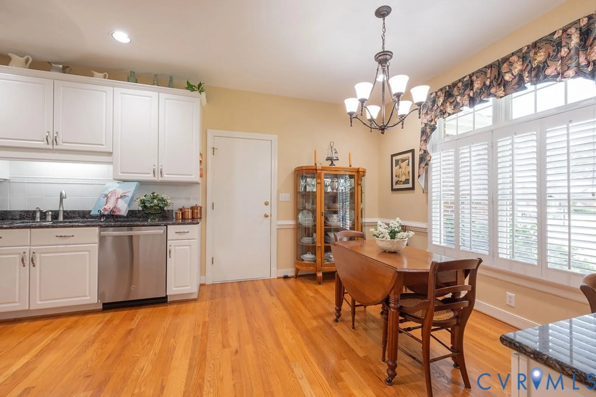 Property Slideshow image 18 of 46 | 5713 lakemere dr, North Chesterfield, VA, 23234