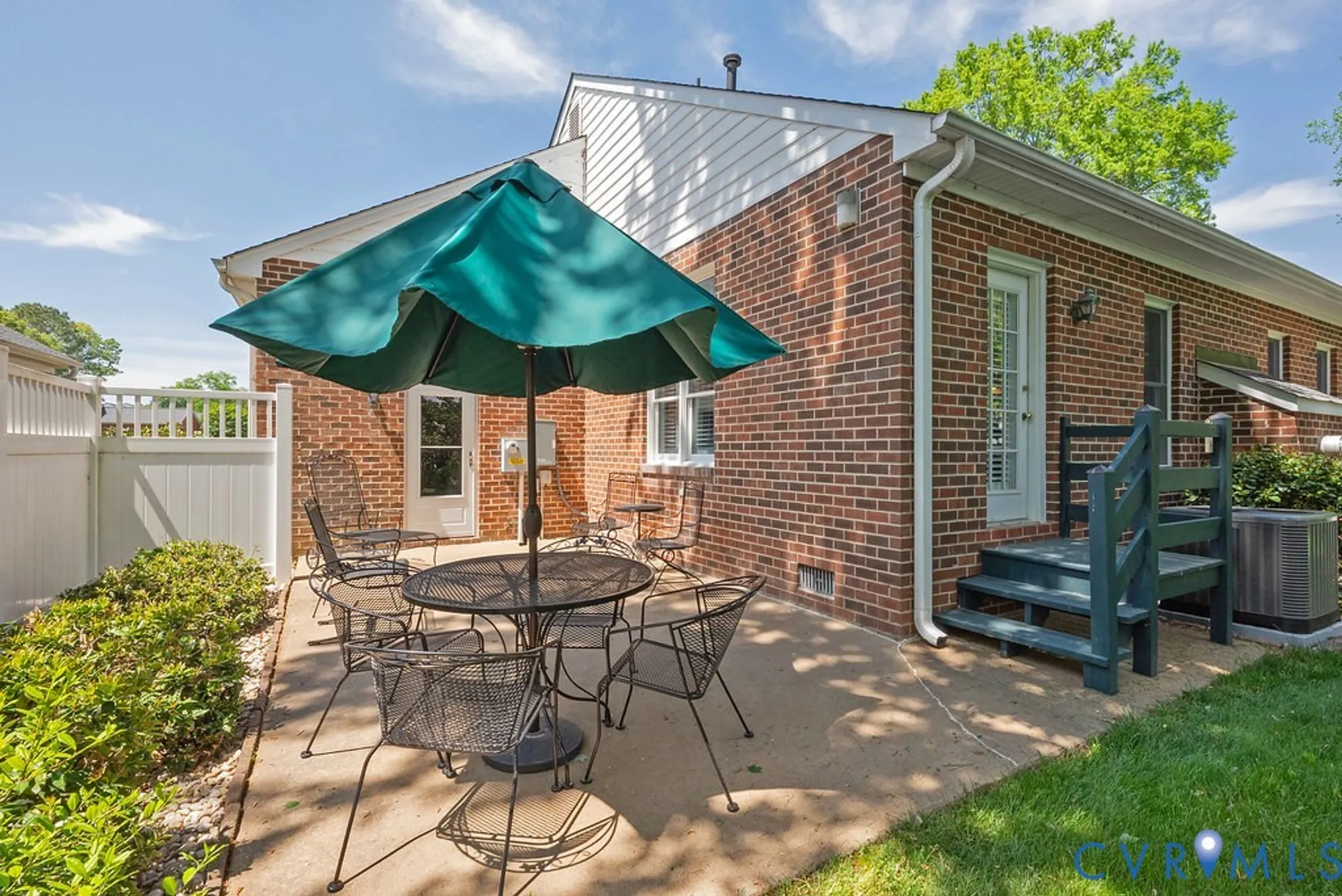 Property Slideshow image 10 of 46 | 5713 lakemere dr, North Chesterfield, VA, 23234