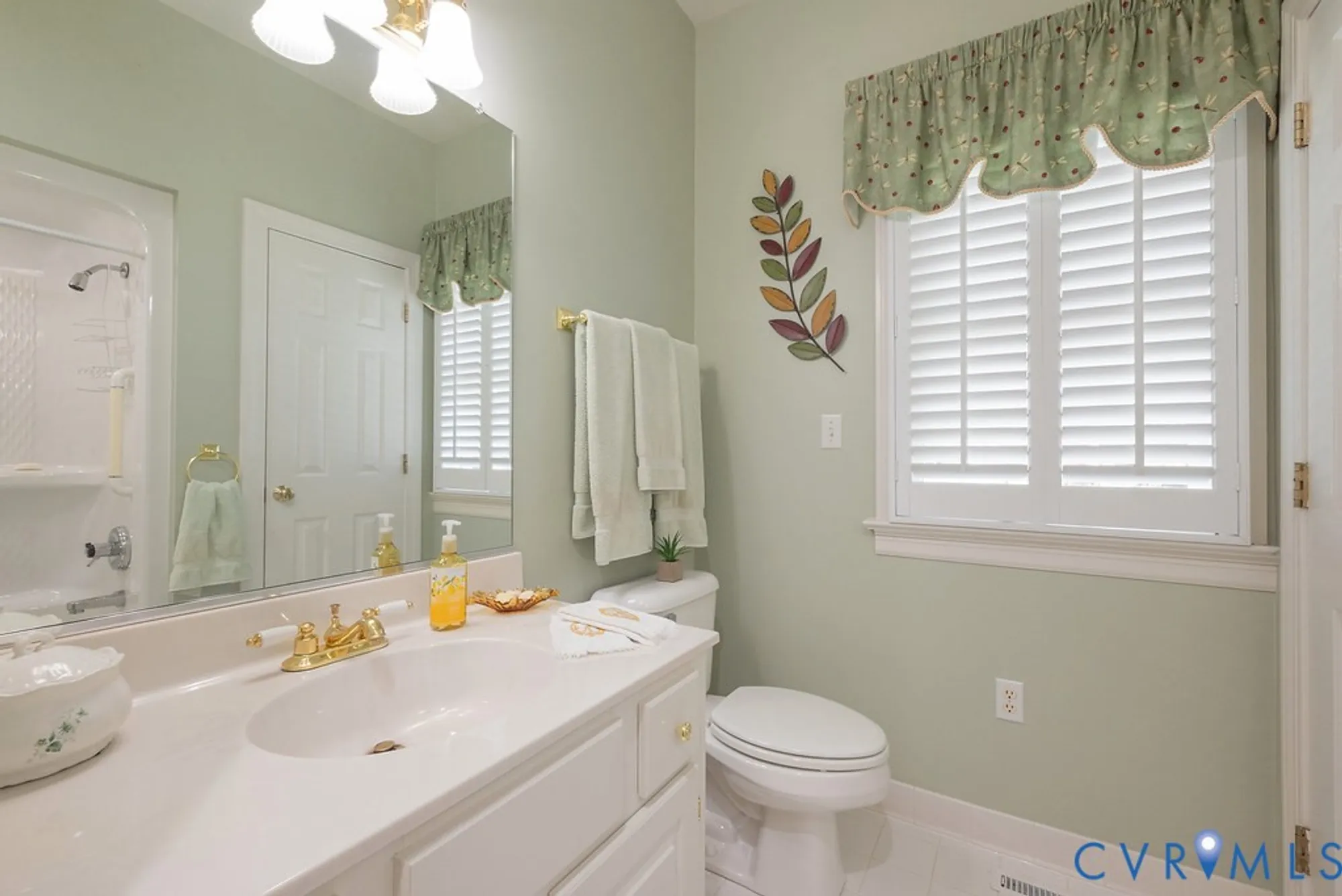 Property Slideshow image 22 of 46 | 5713 lakemere dr, North Chesterfield, VA, 23234