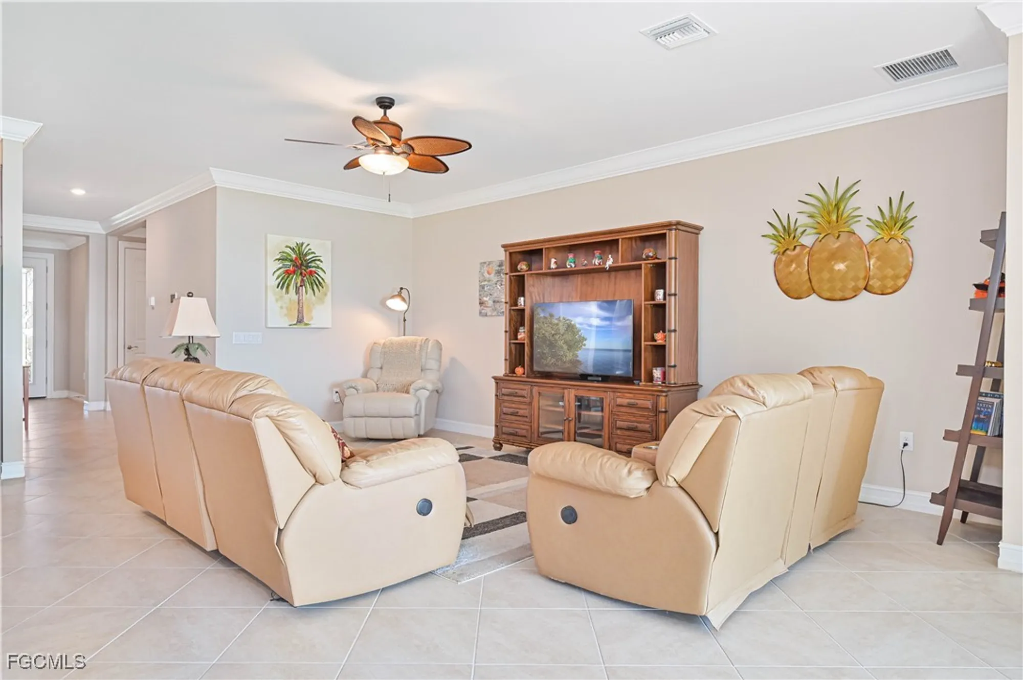 Property Slideshow image 16 of 43 | 3256 birch tree ln, Alva, FL, 33920
