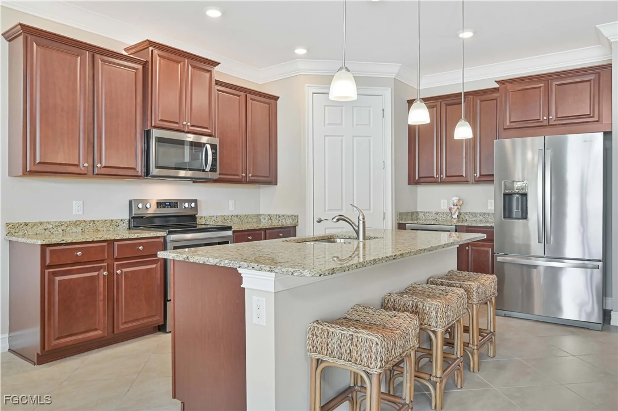Property Slideshow image 17 of 43 | 3256 birch tree ln, Alva, FL, 33920