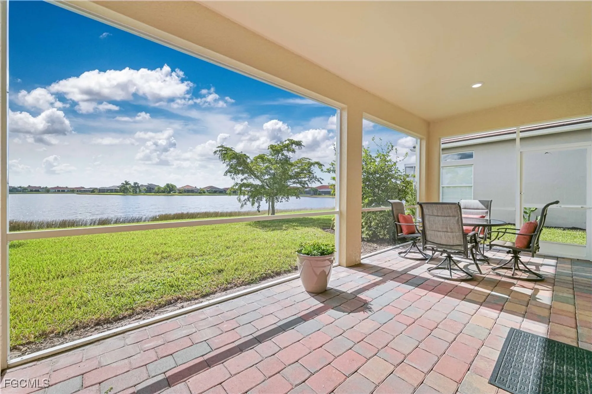 Property Slideshow image 4 of 43 | 3256 birch tree ln, Alva, FL, 33920