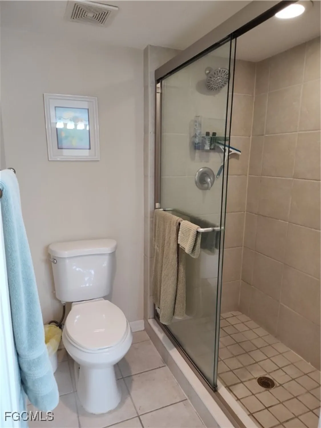 Property Slideshow image 12 of 14 | 5630 trailwinds dr apt 223, Fort Myers, FL, 33907