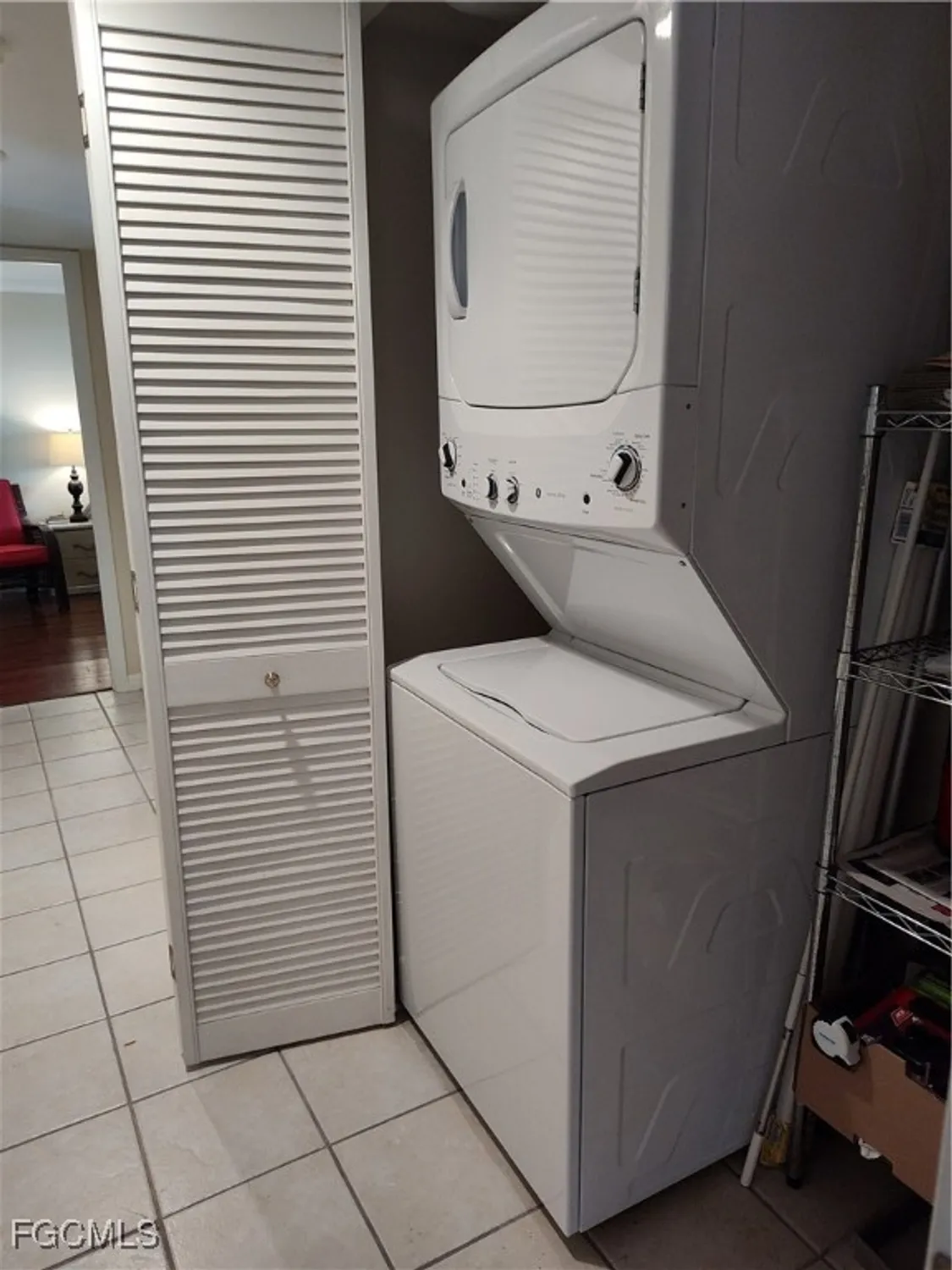 Property Slideshow image 3 of 14 | 5630 trailwinds dr apt 223, Fort Myers, FL, 33907