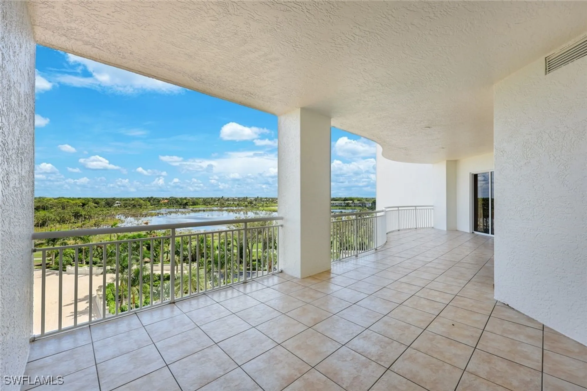 Property Slideshow image 30 of 50 | 4731 bonita bay blvd unit 502, Bonita Springs, FL, 34134