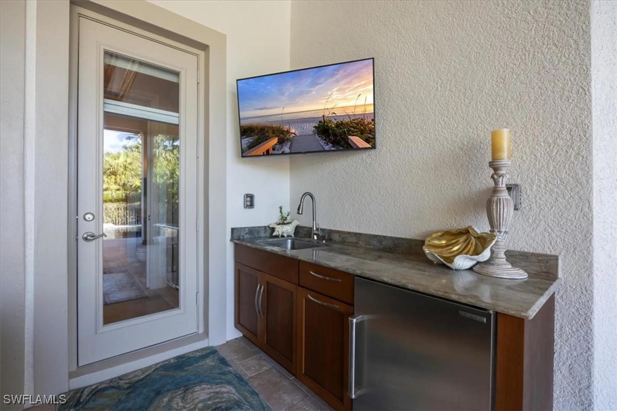 Property Slideshow image 28 of 38 | 8556 majorca ln, Naples, FL, 34114