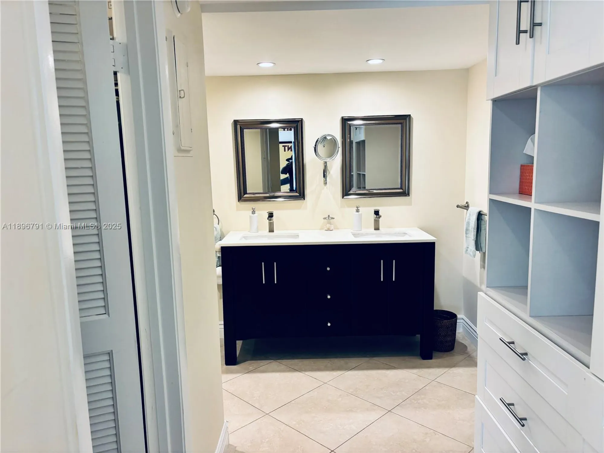 Property Slideshow image 17 of 40 | 11205 green lake dr apt 202, Boynton Beach, FL, 33437