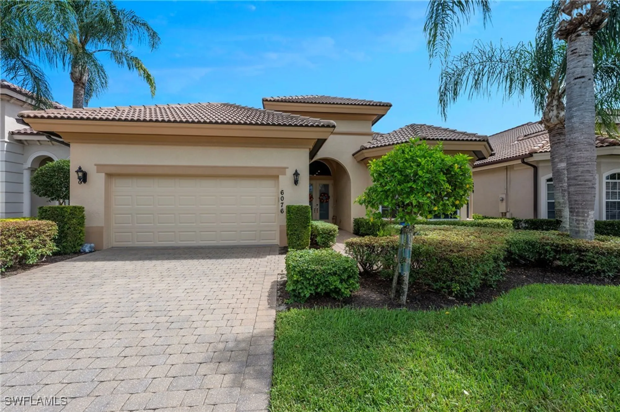 Property Slideshow image 1 of 18 | 6076 dogleg dr, Naples, FL, 34113