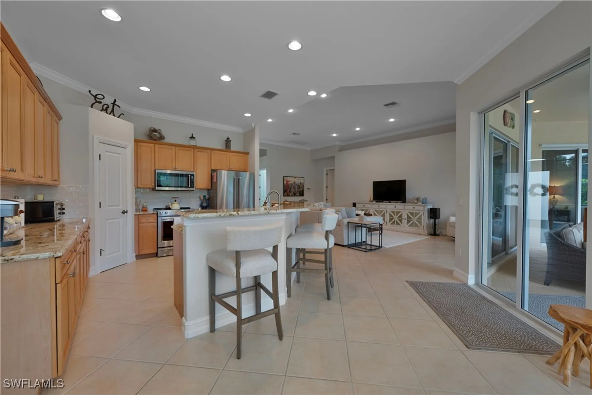 Property Slideshow image 7 of 18 | 6076 dogleg dr, Naples, FL, 34113