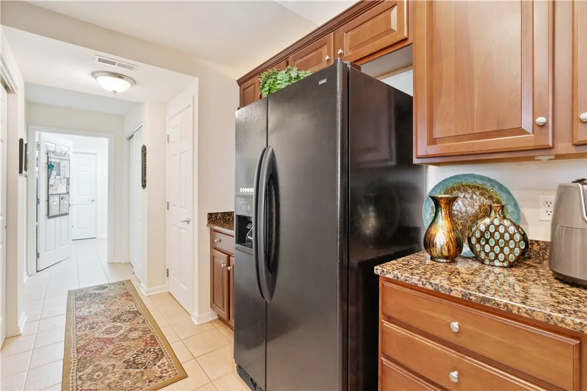 Property Slideshow image 19 of 35 | 1143 cobblestone ln, Valencia, PA, 16059