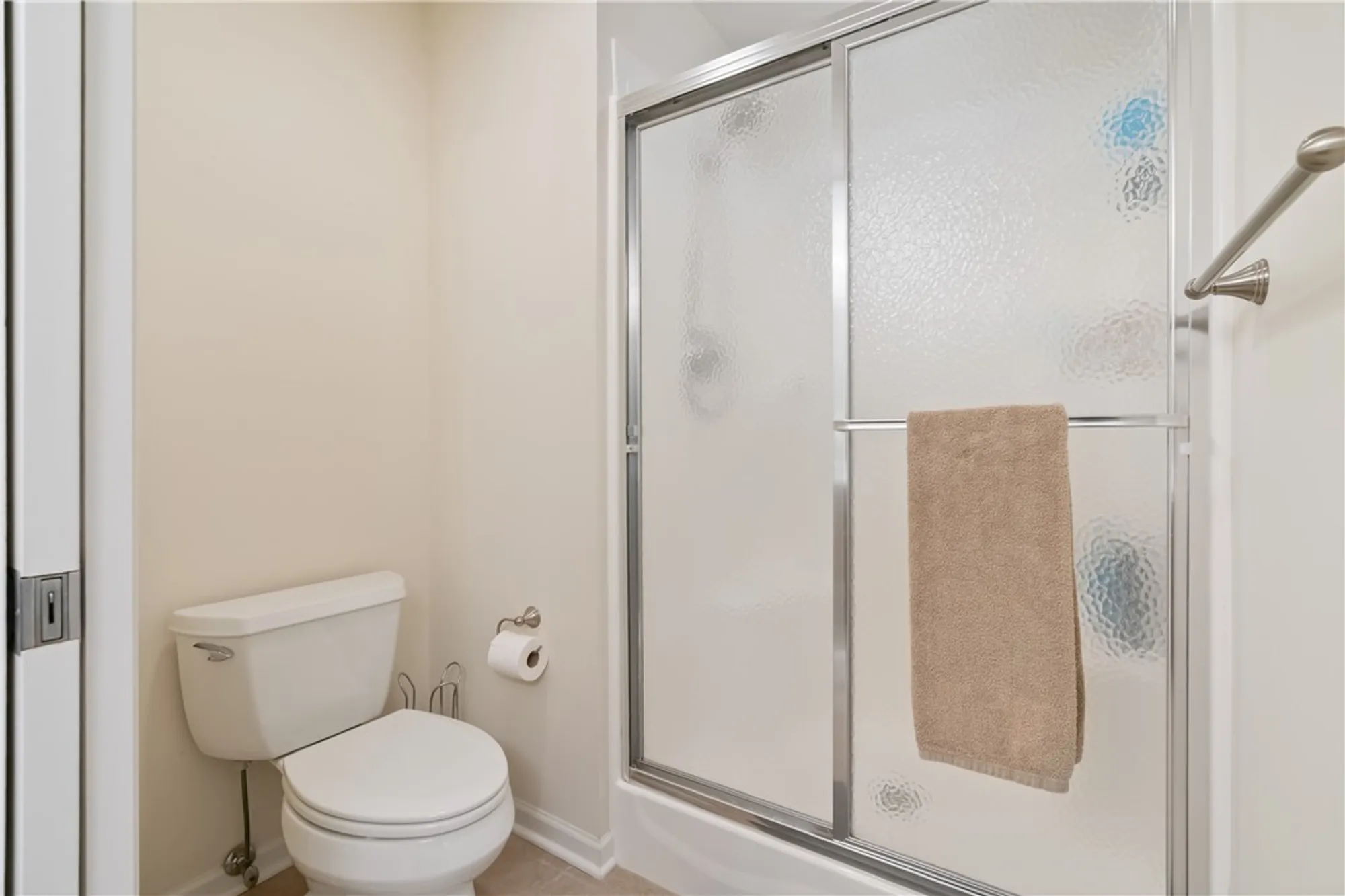 Property Slideshow image 28 of 35 | 1143 cobblestone ln, Valencia, PA, 16059