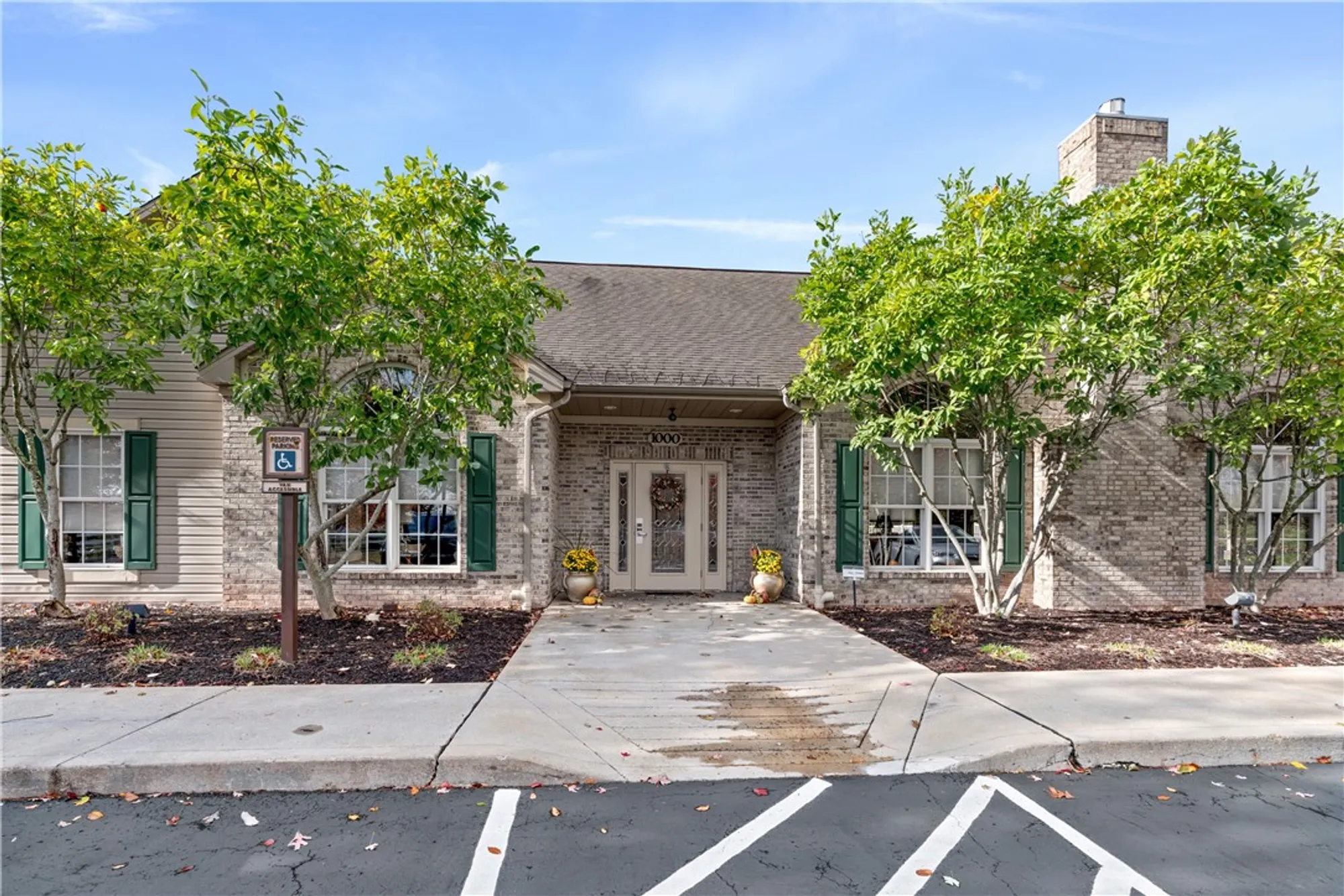 Property Slideshow image 29 of 35 | 1143 cobblestone ln, Valencia, PA, 16059