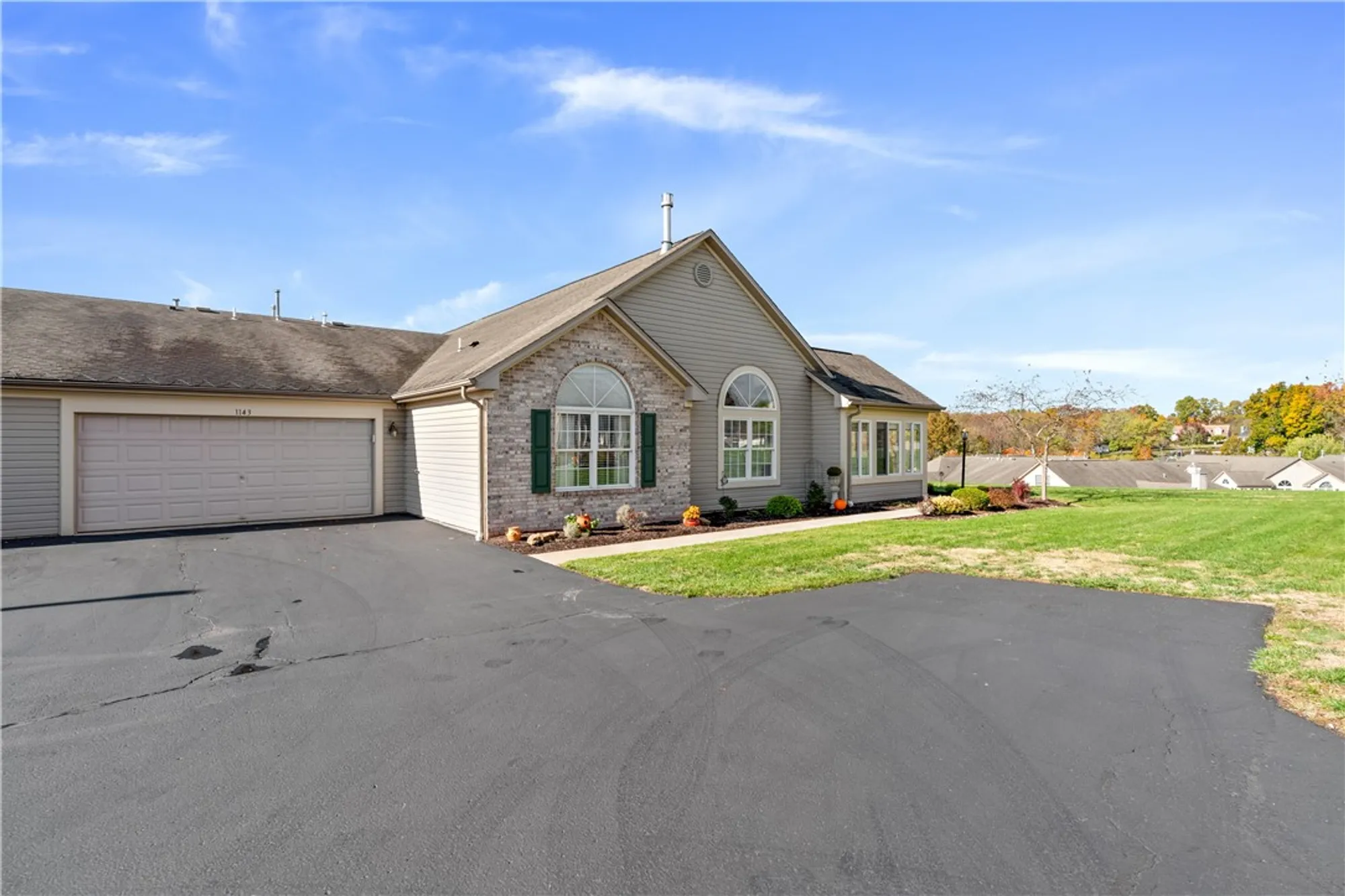 Property Slideshow image 2 of 35 | 1143 cobblestone ln, Valencia, PA, 16059