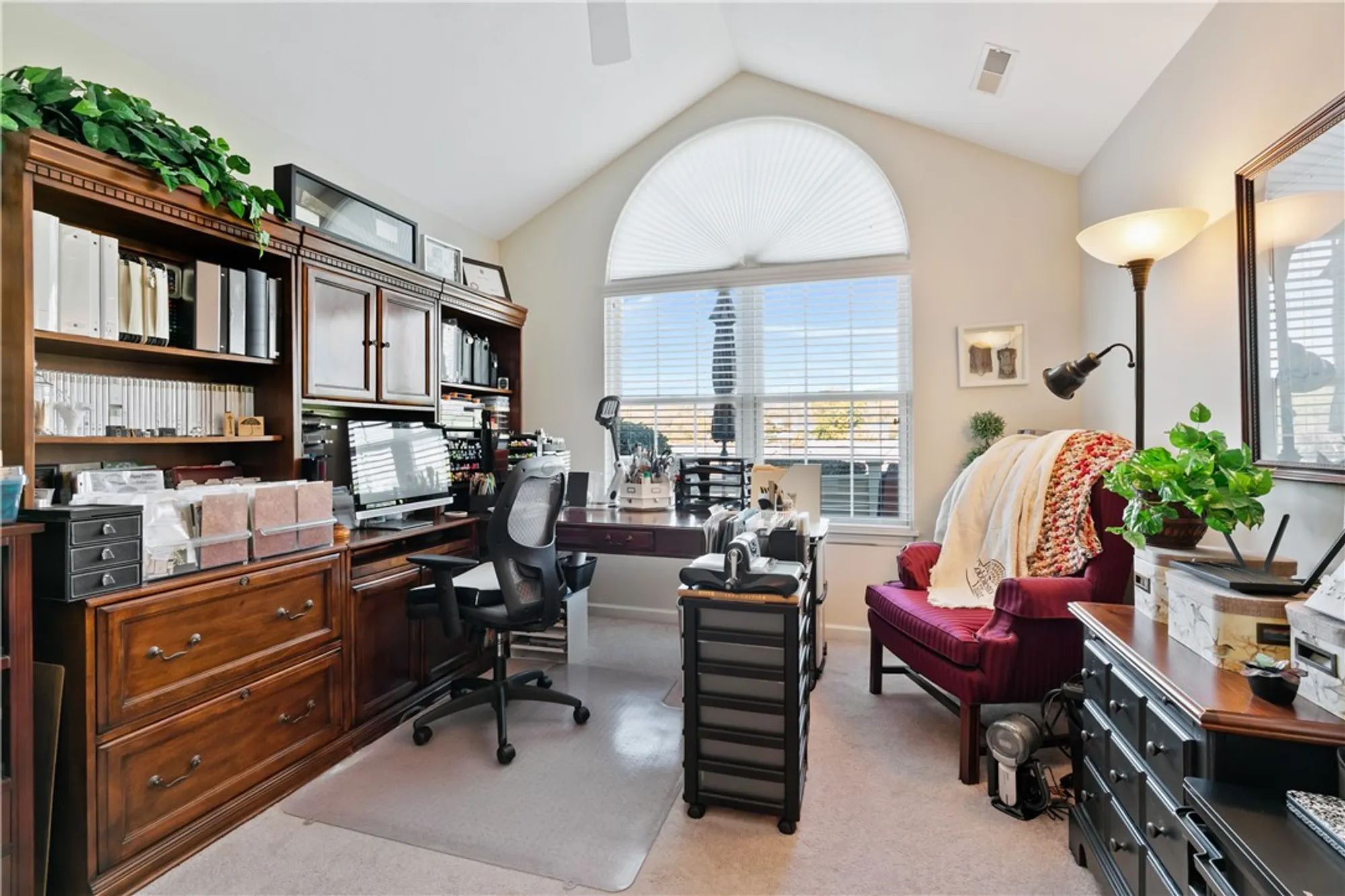 Property Slideshow image 21 of 35 | 1143 cobblestone ln, Valencia, PA, 16059