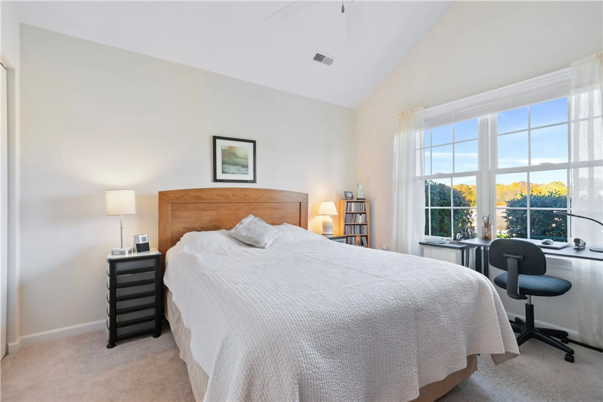 Property Slideshow image 22 of 35 | 1143 cobblestone ln, Valencia, PA, 16059