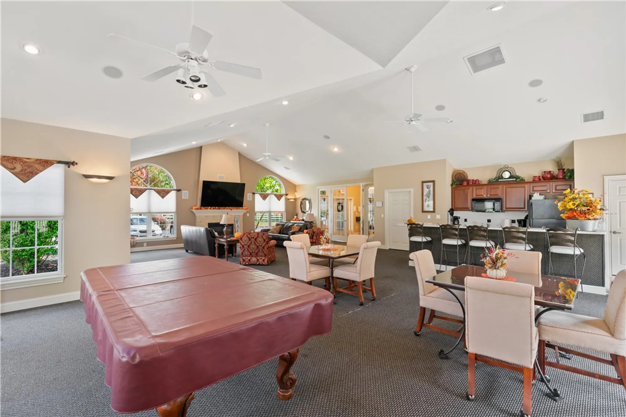 Property Slideshow image 32 of 35 | 1143 cobblestone ln, Valencia, PA, 16059