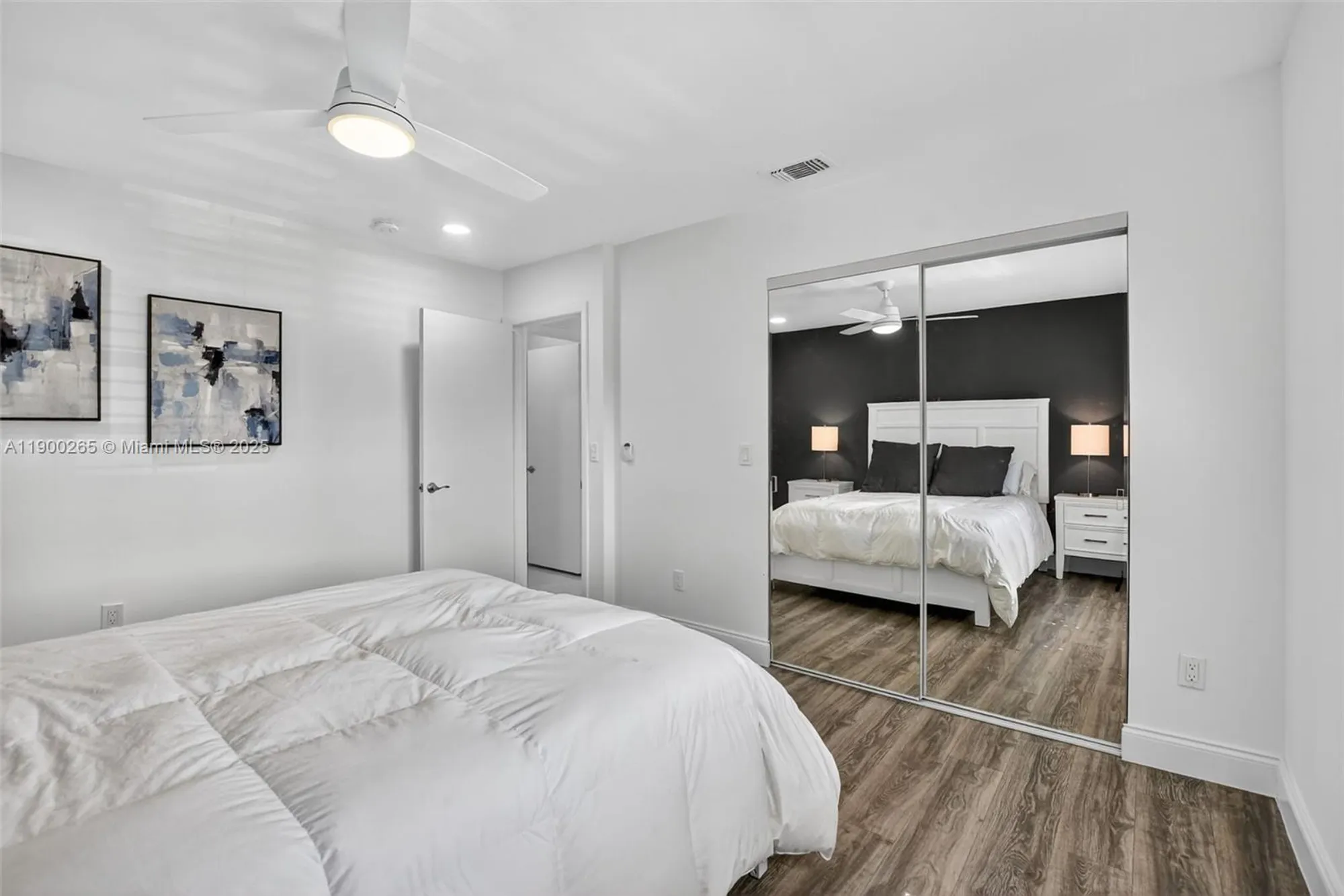 Property Slideshow image 23 of 55 | 21860 arriba real apt 4d, Boca Raton, FL, 33433
