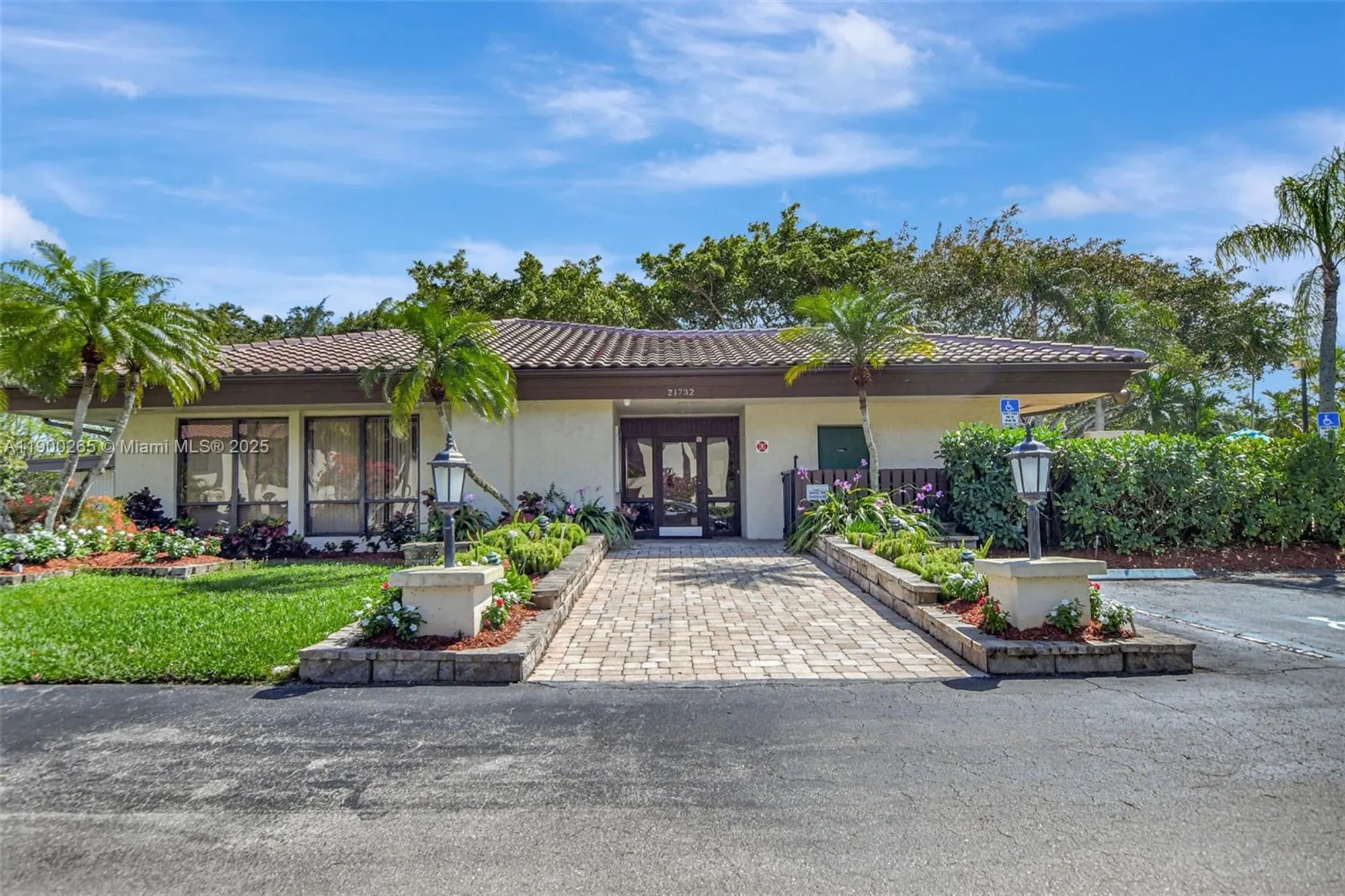 Property Slideshow image 44 of 55 | 21860 arriba real apt 4d, Boca Raton, FL, 33433