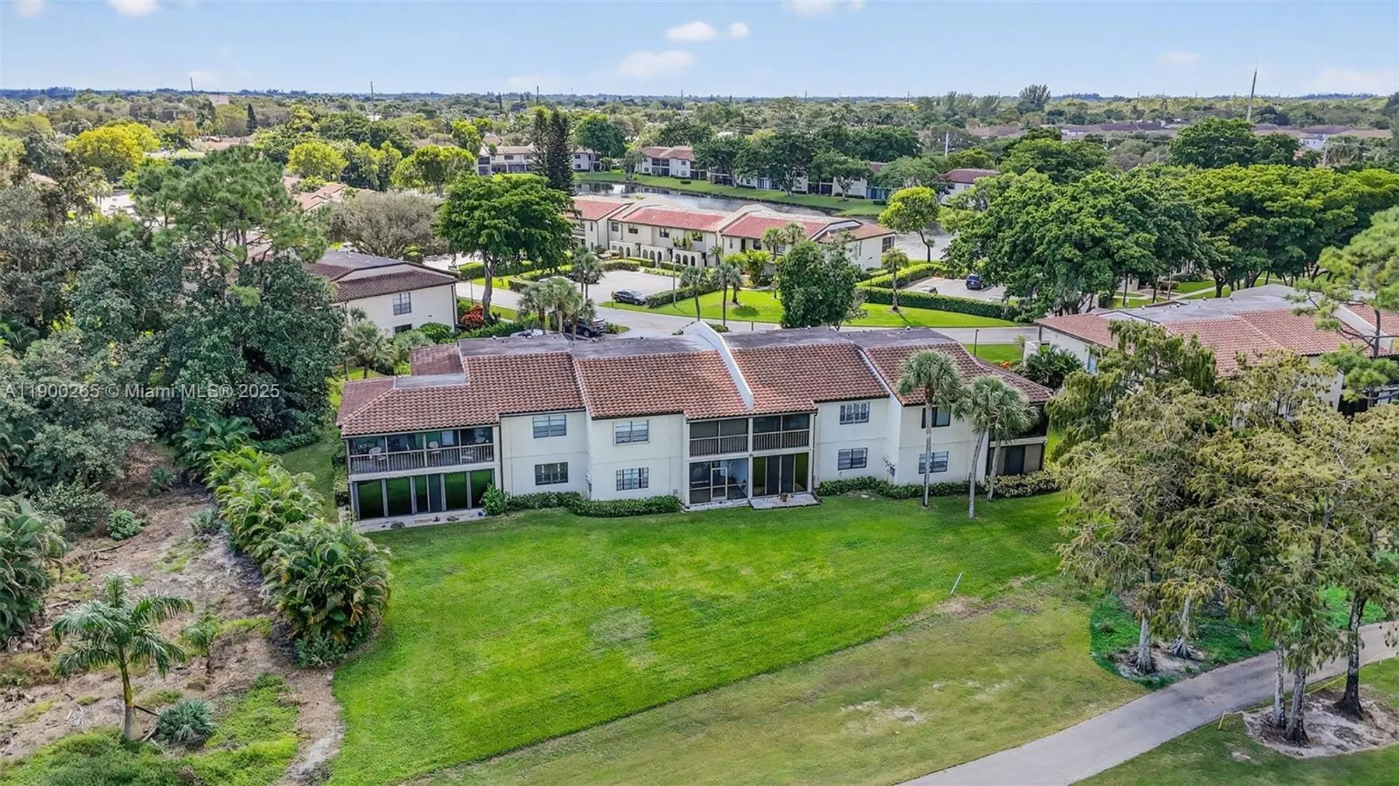 Property Slideshow image 42 of 55 | 21860 arriba real apt 4d, Boca Raton, FL, 33433