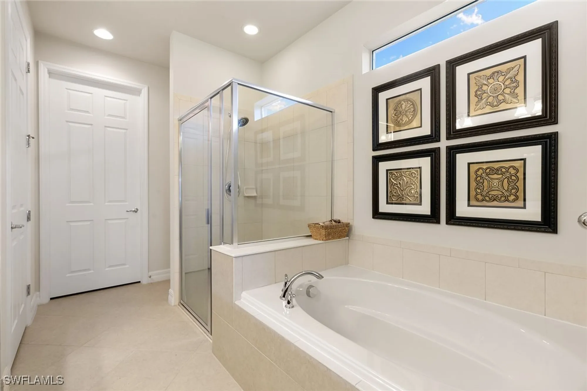 Property Slideshow image 18 of 50 | 8407 benelli ct, Naples, FL, 34114