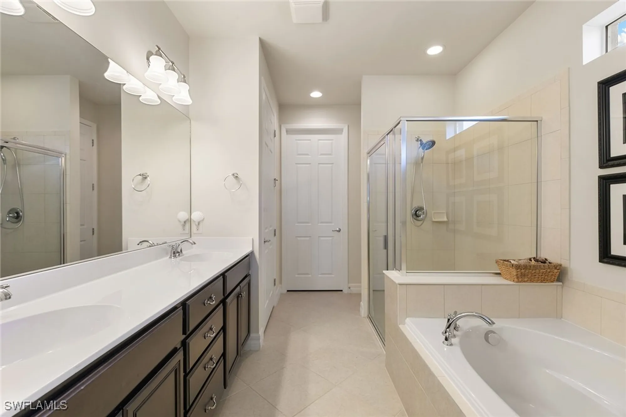 Property Slideshow image 19 of 50 | 8407 benelli ct, Naples, FL, 34114