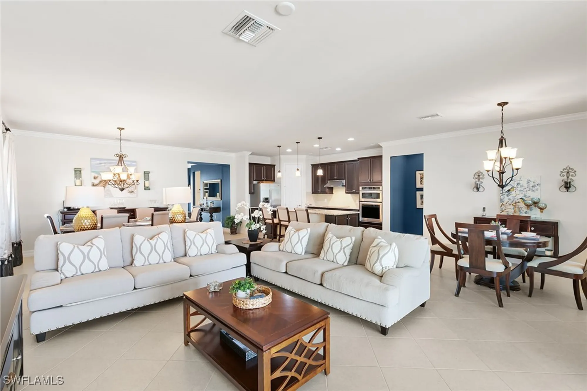 Property Slideshow image 4 of 50 | 8407 benelli ct, Naples, FL, 34114
