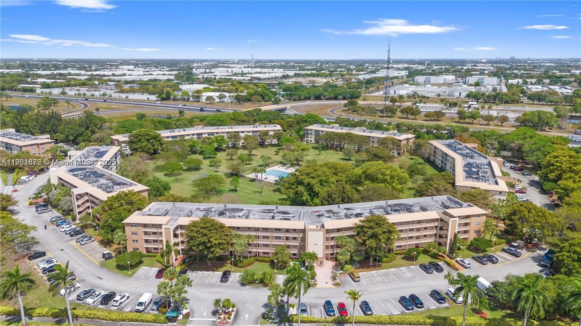 Property Slideshow image 35 of 38 | 1603 abaco dr k4, Coconut Creek, FL, 33066
