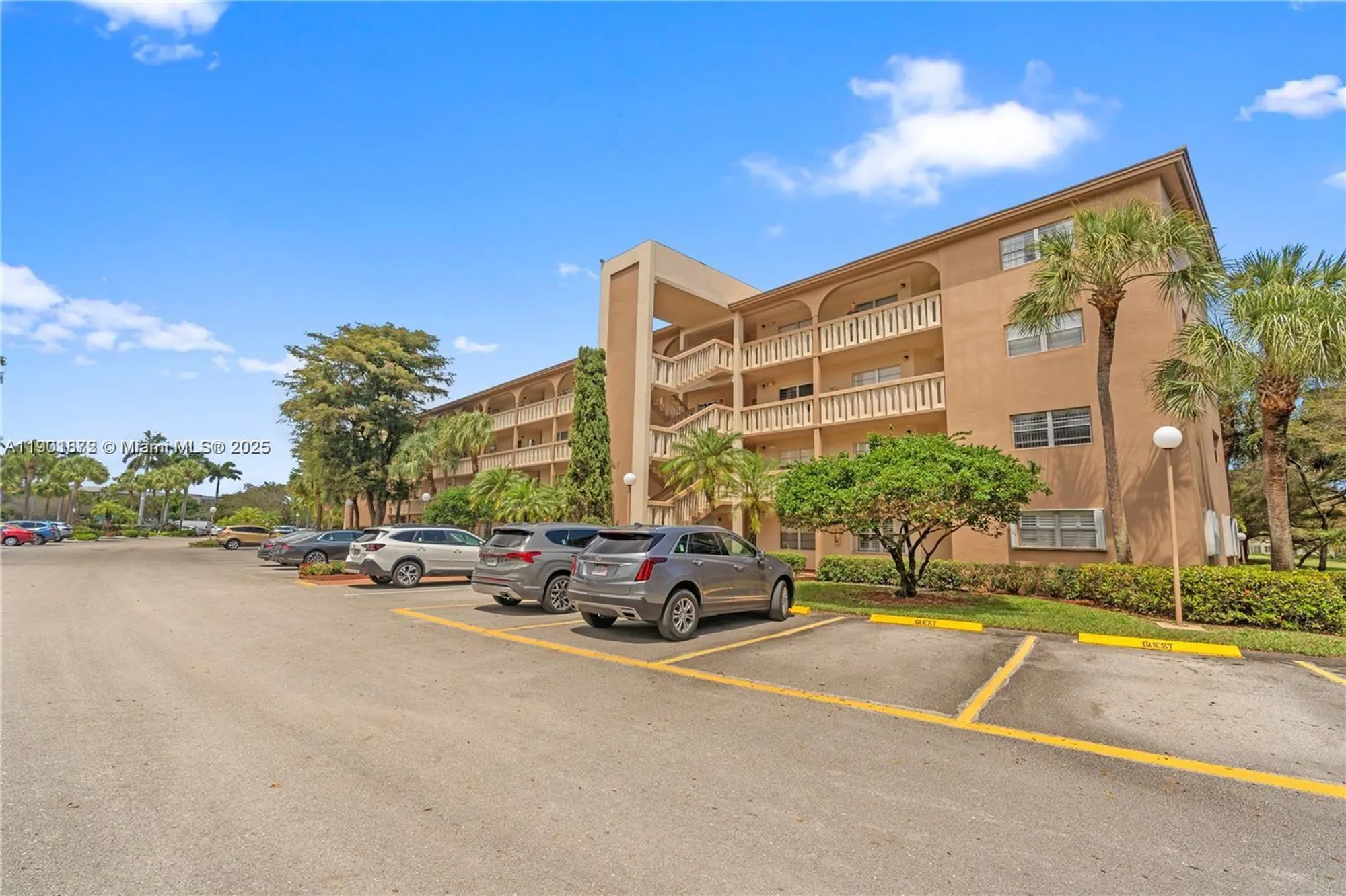 Property Slideshow image 3 of 38 | 1603 abaco dr k4, Coconut Creek, FL, 33066