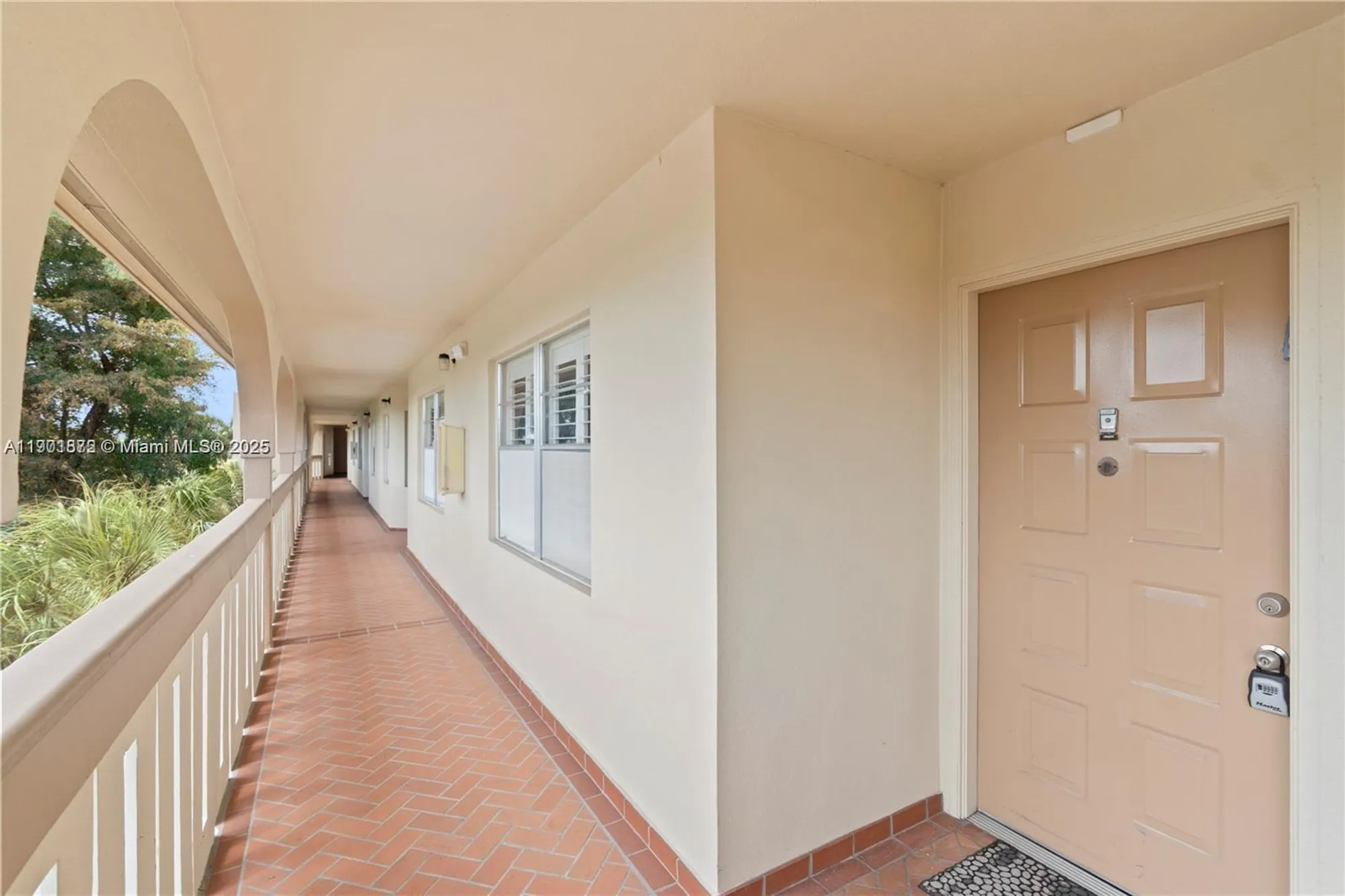Property Slideshow image 5 of 38 | 1603 abaco dr k4, Coconut Creek, FL, 33066