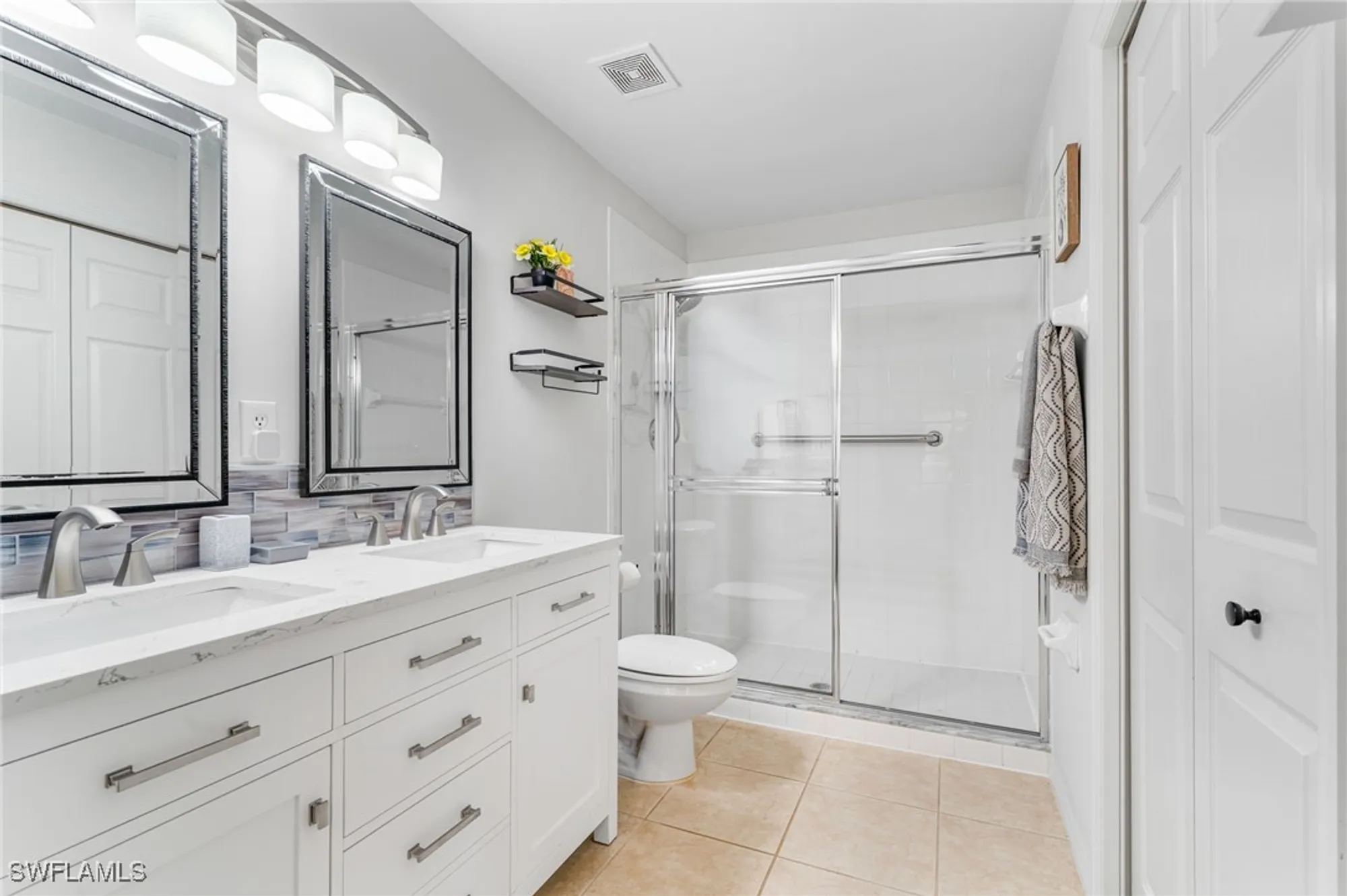 Property Slideshow image 10 of 19 | 9165 celeste dr # 3-102, Naples, FL, 34113