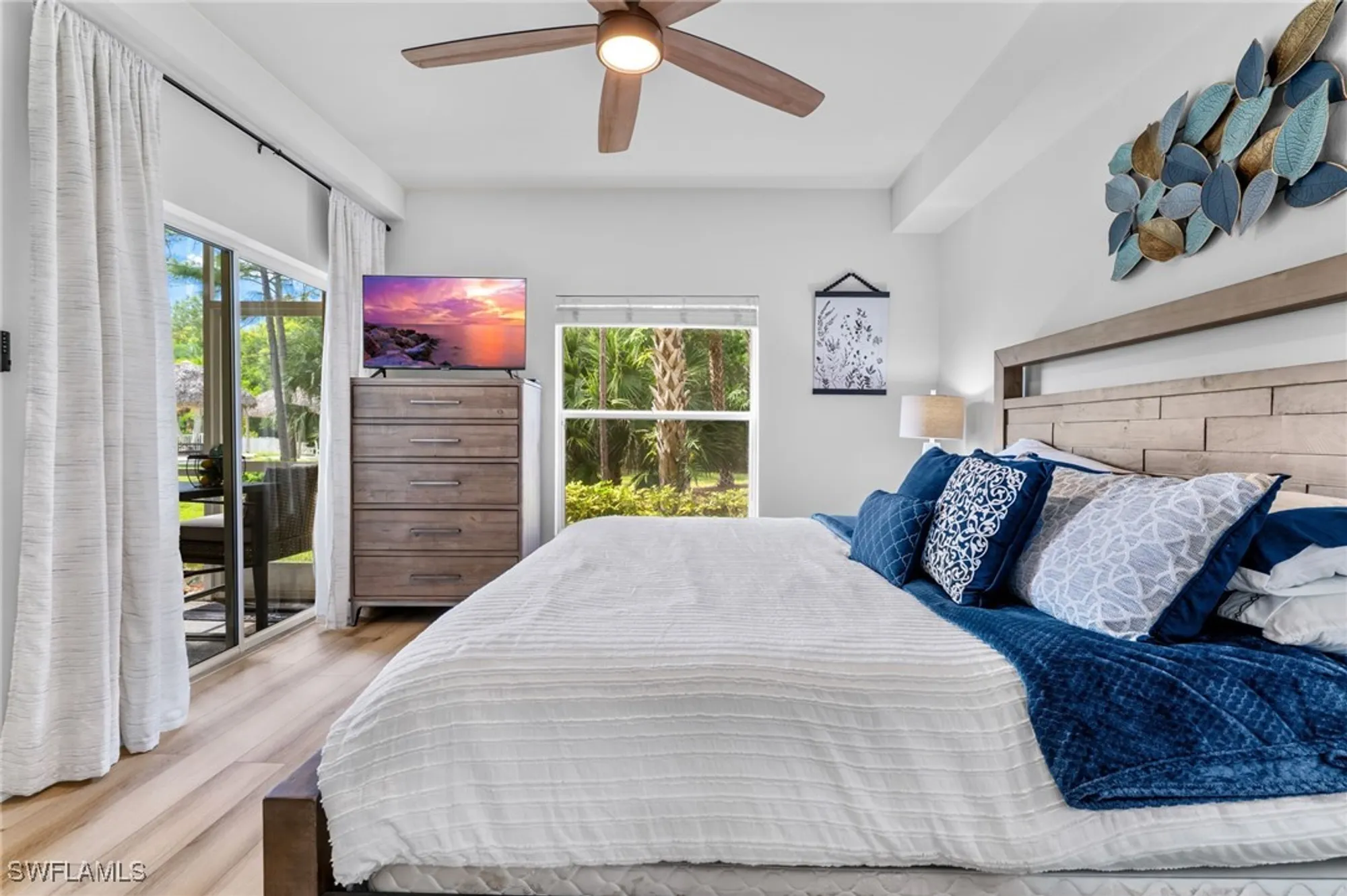 Property Slideshow image 9 of 19 | 9165 celeste dr # 3-102, Naples, FL, 34113