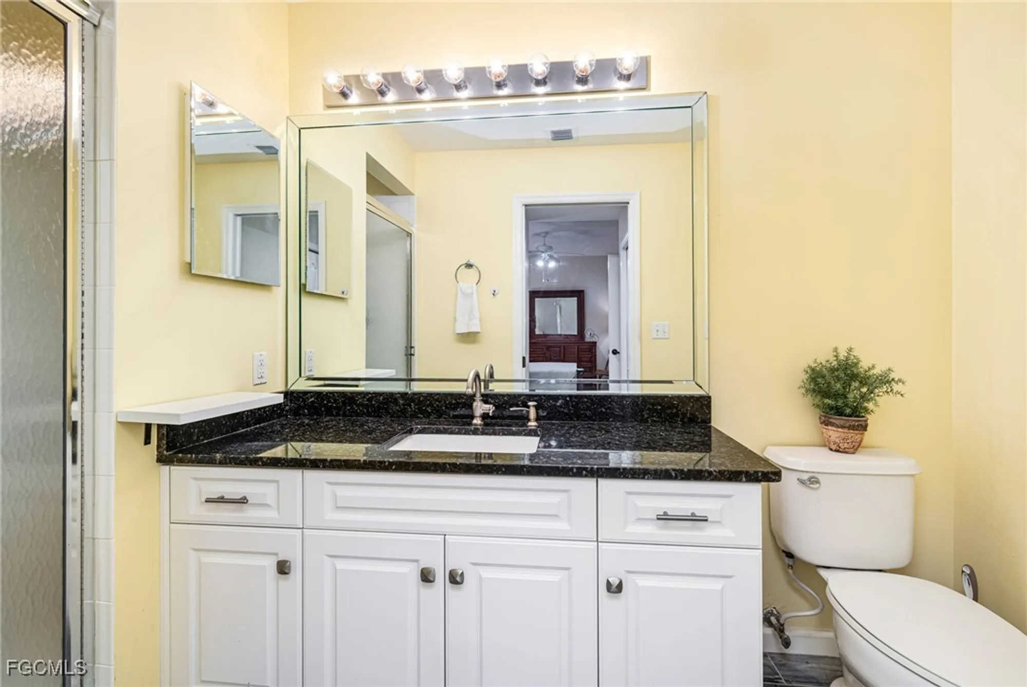 Property Slideshow image 28 of 50 | 8086 queen palm ln 341, Fort Myers, FL, 33966