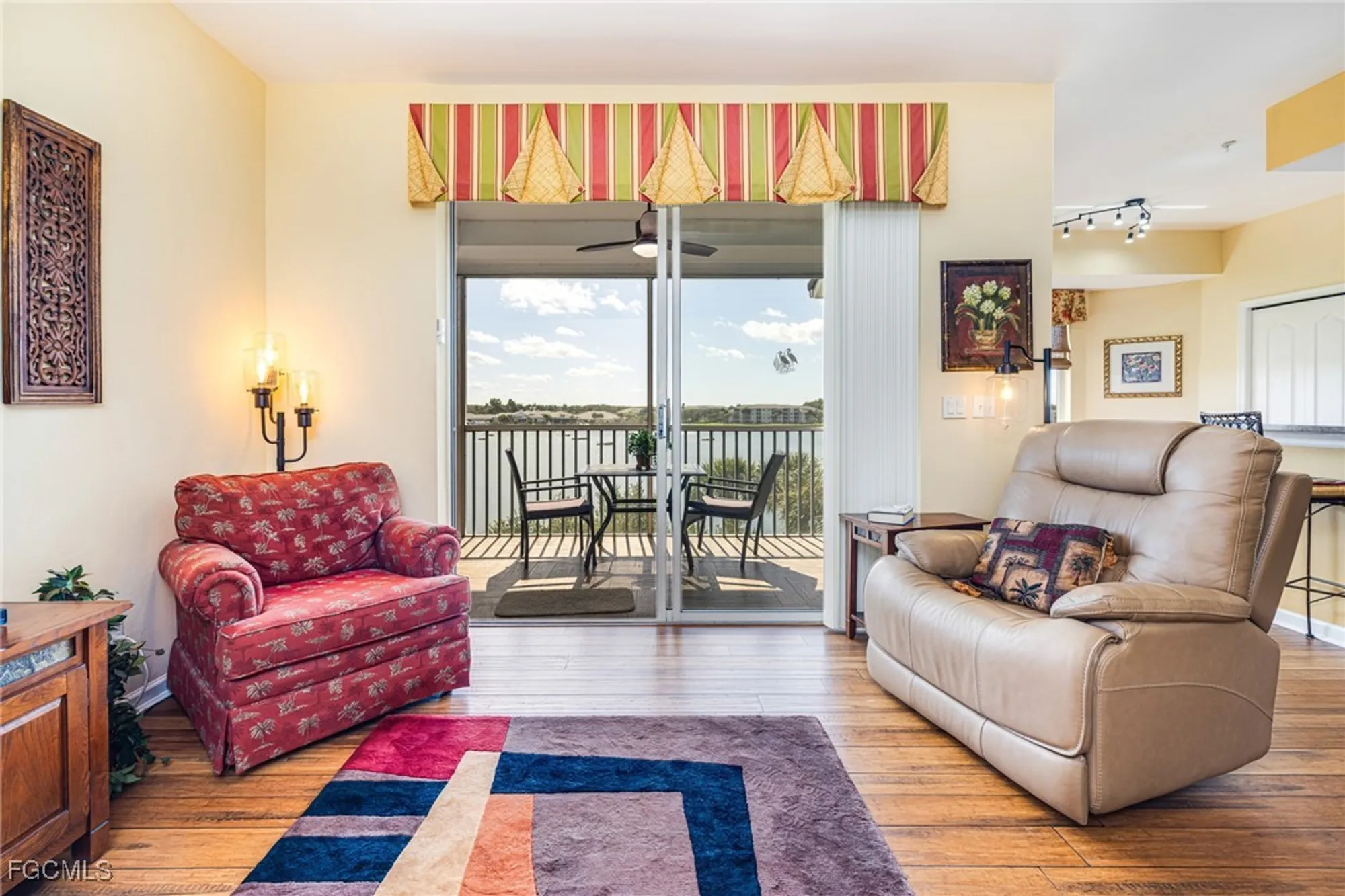 Property Slideshow image 8 of 50 | 8086 queen palm ln 341, Fort Myers, FL, 33966