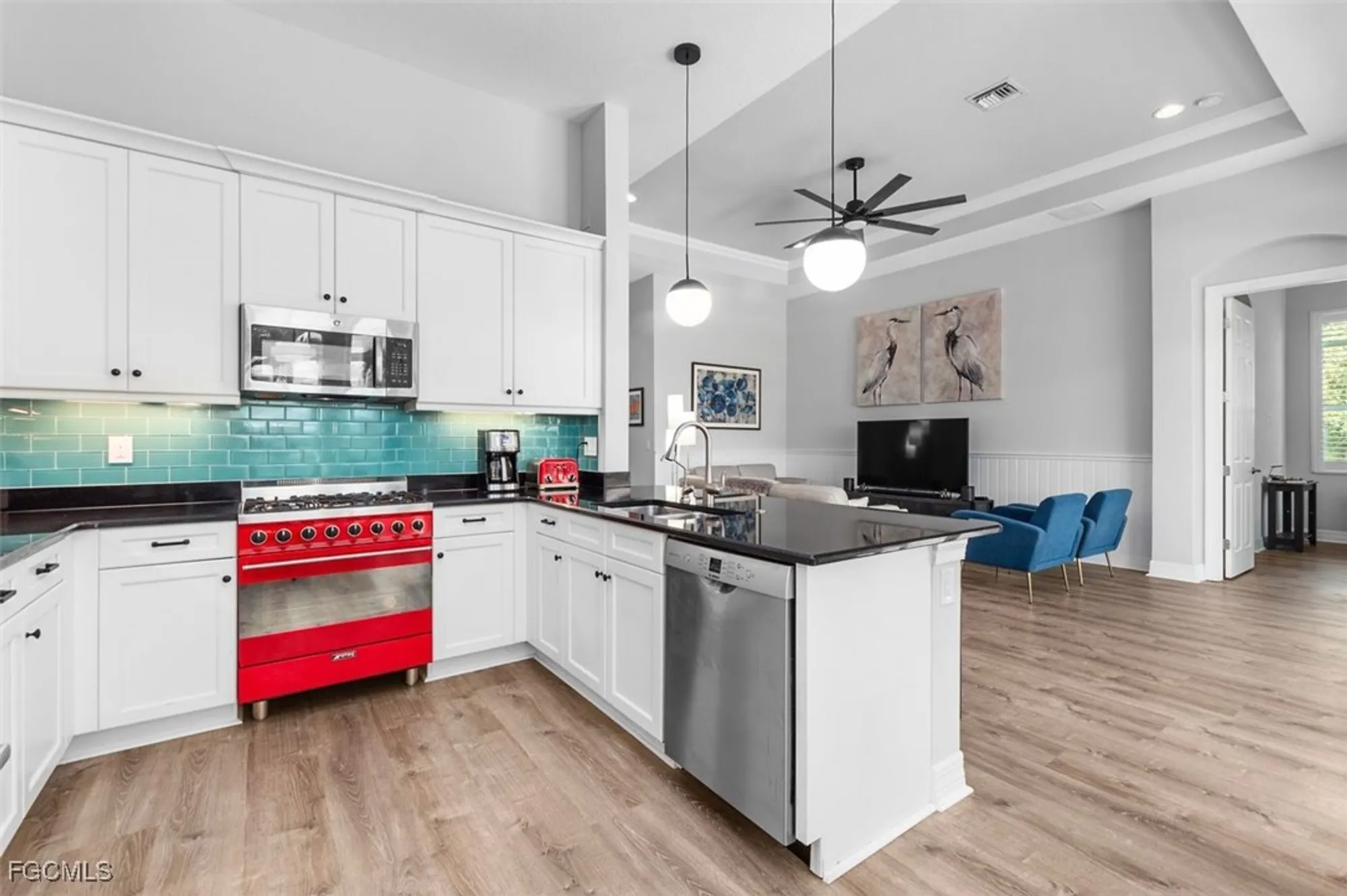 Property Slideshow image 14 of 49 | 2999 willow ridge ct, Fort Myers, FL, 33905