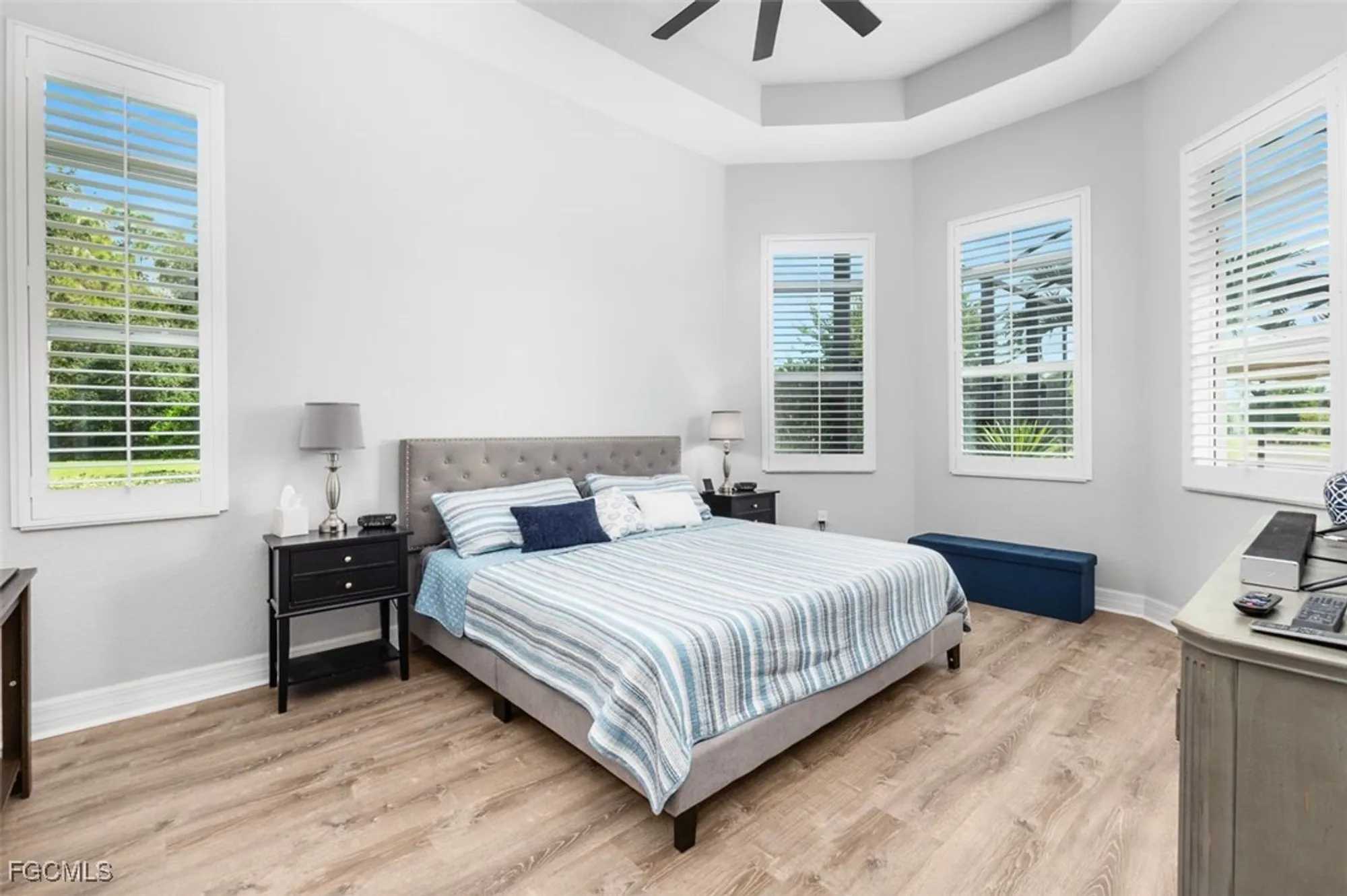 Property Slideshow image 16 of 49 | 2999 willow ridge ct, Fort Myers, FL, 33905